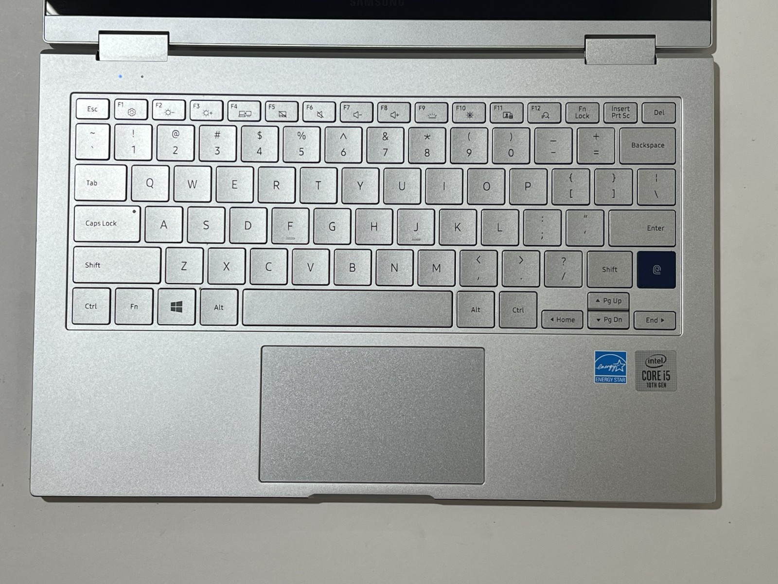 Samsung Galaxy Book Flex Alpha 13.3″ 256GB SSD, Intel Core i5 10th Gen NP730QCJ