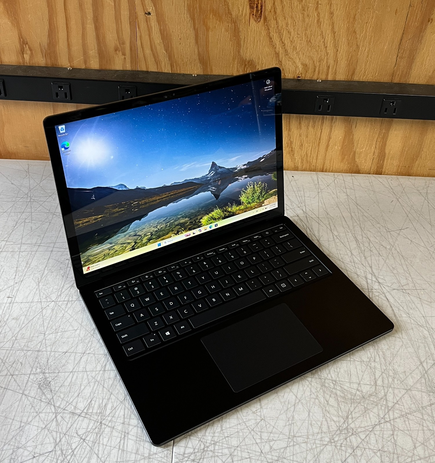 Microsoft Surface Laptop 4 Core i5-1145G7 16GB RAM 512GB SSD WIN 11