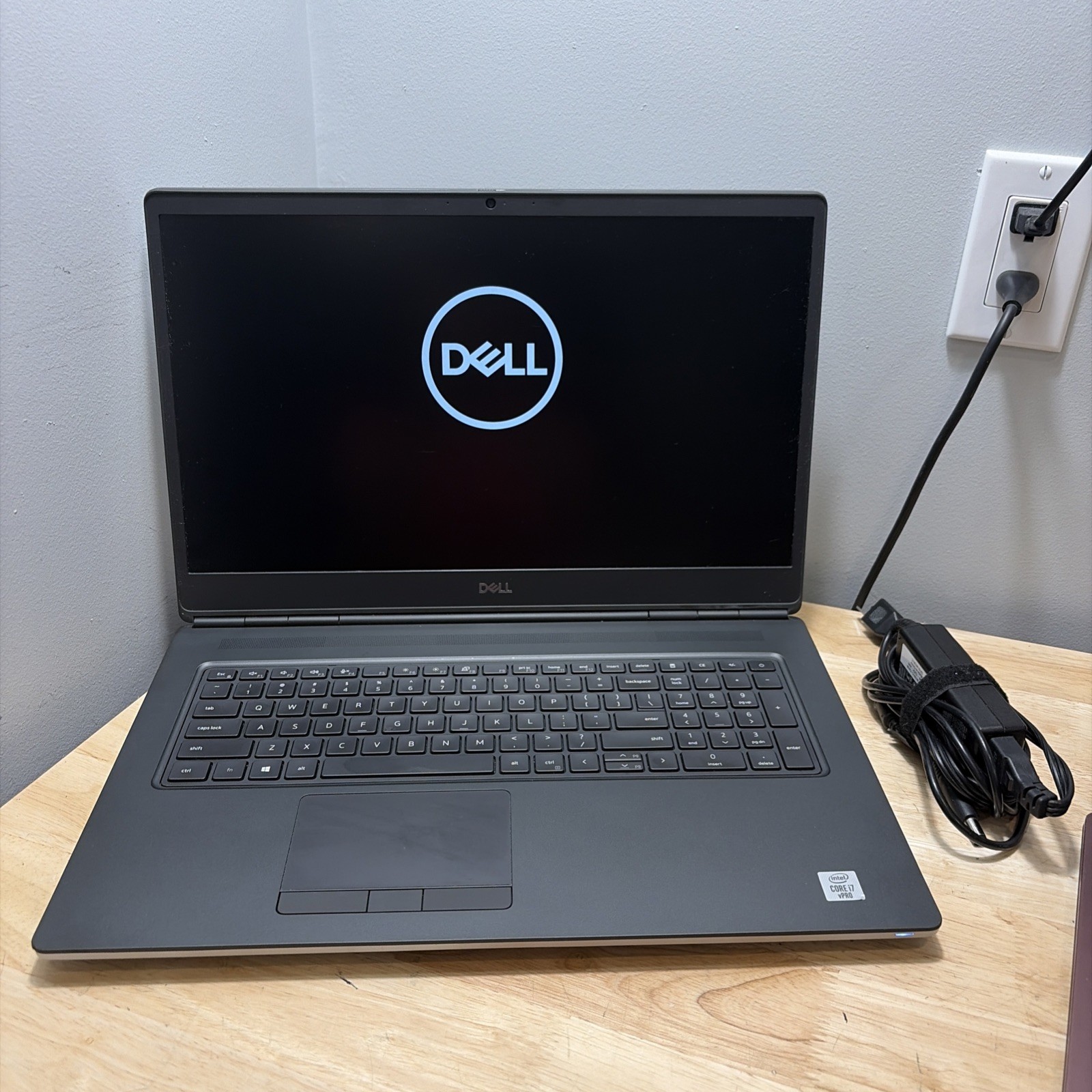 Dell Precision 7750 17″ CORE I7-10850H 2.70GHZ 32GB 512GB Wcam WiFi W11 Cord