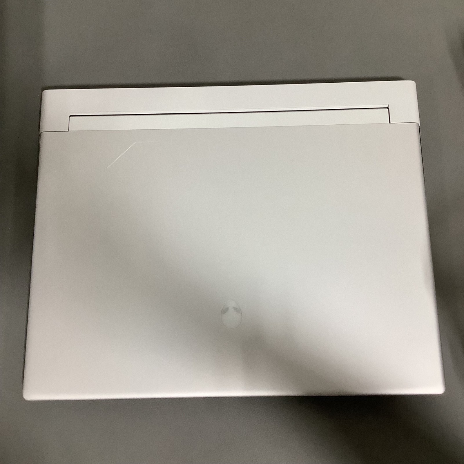 Alienware X16 R2- (32GB 1TB SSD), Intel core Ultra 9 185H