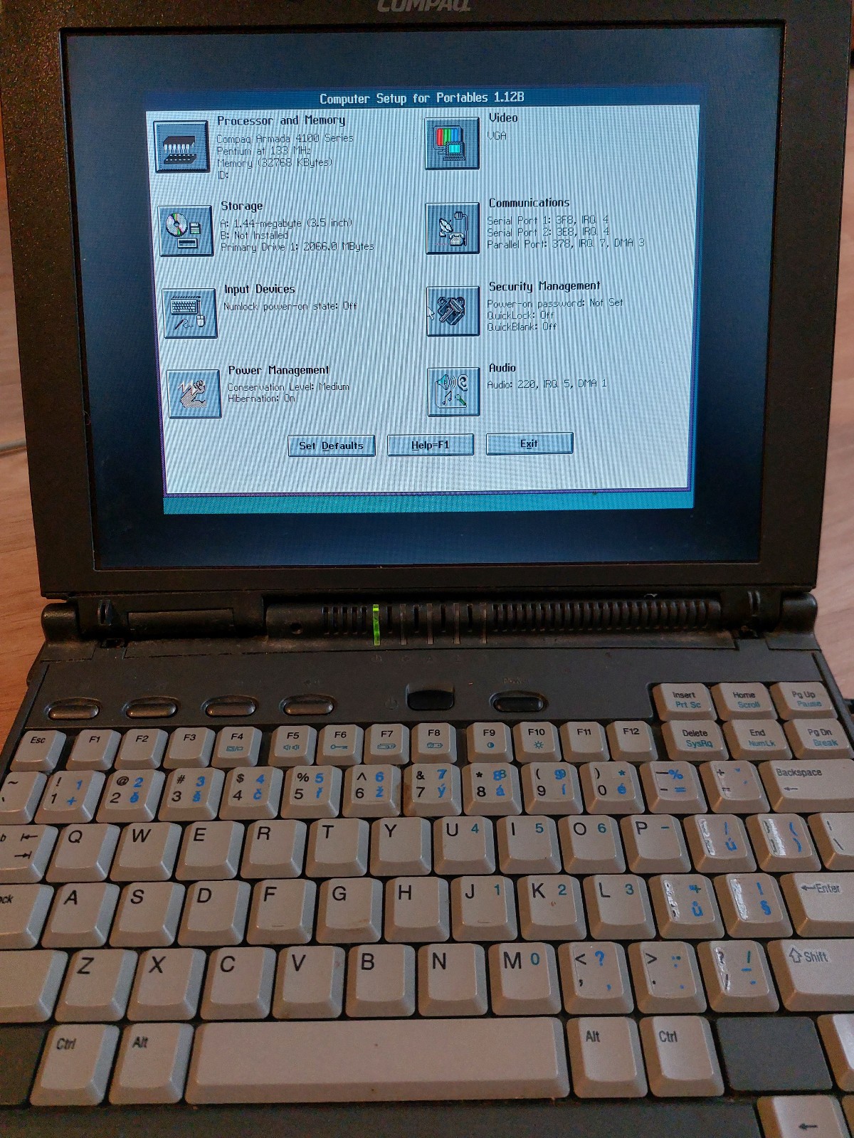 Compaq Armada 4130T (old notebook + docking station)