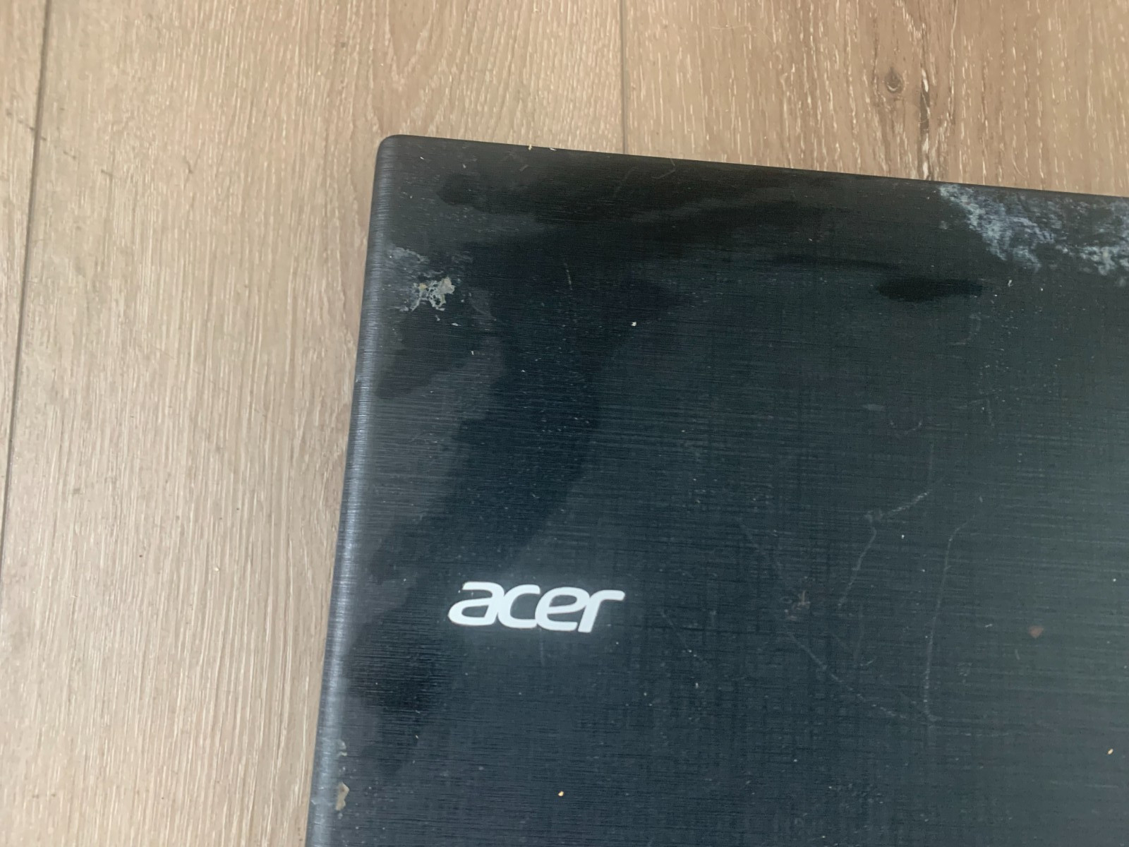Acer Aspire E5-573-57PW 15.6″ Intel Core i5-5200U 2.20GHz 6GB RAM 500GB HDD
