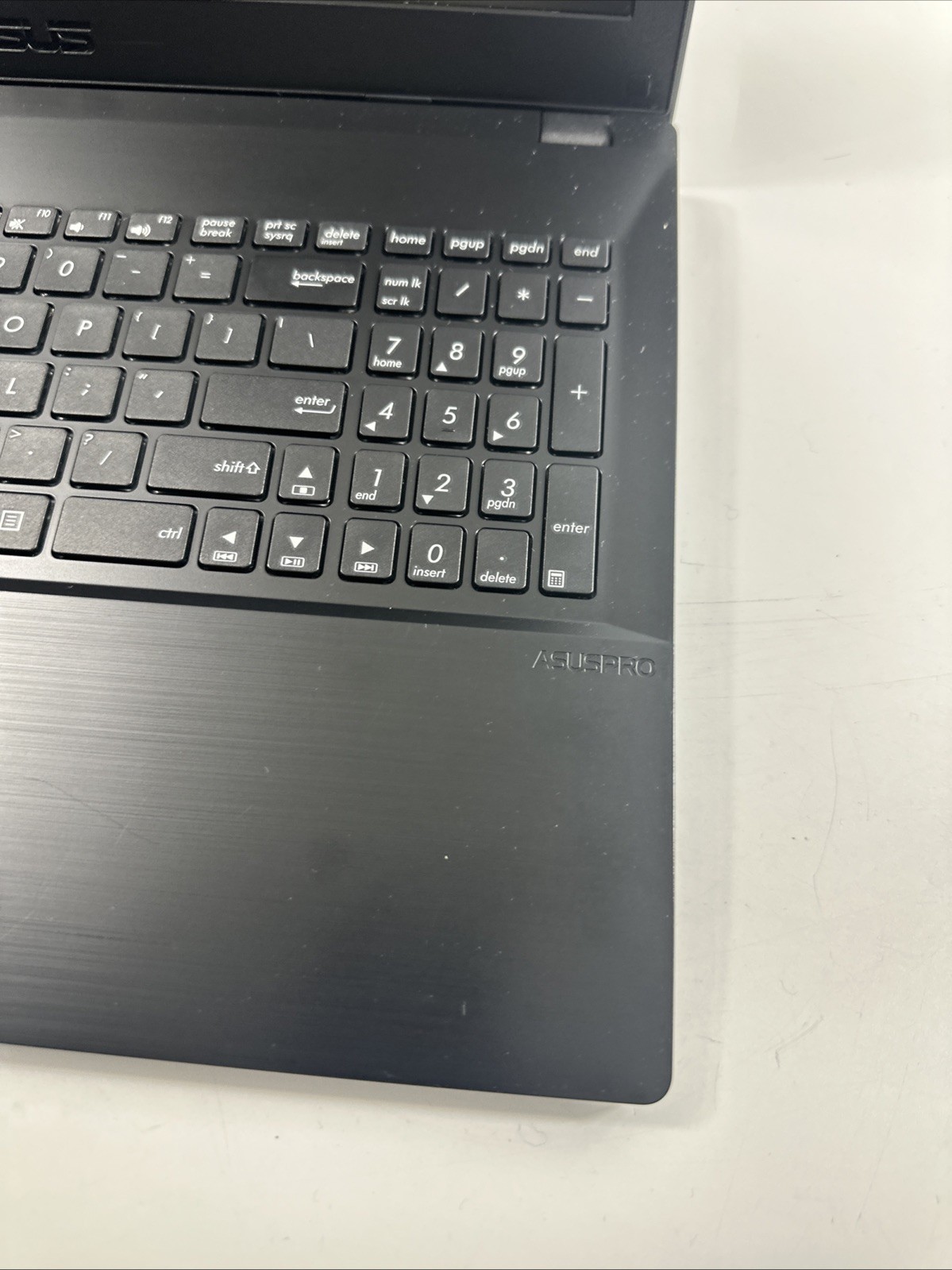 Asus Laptop P2520S laptop