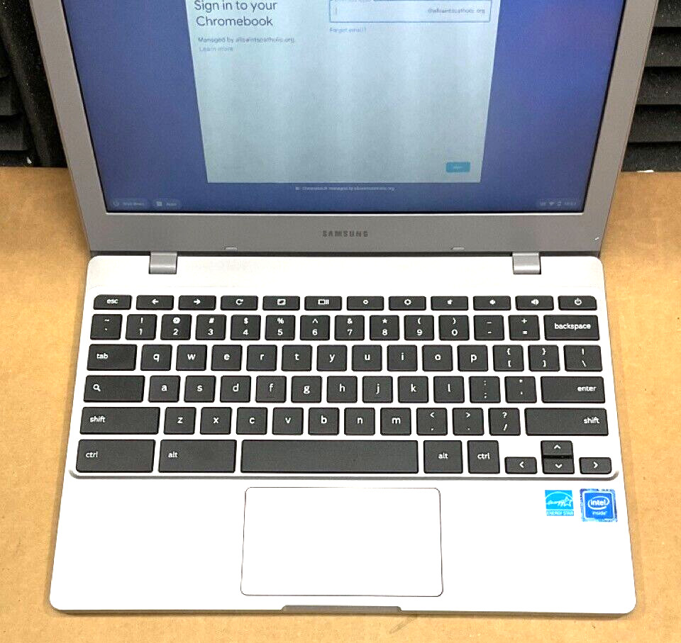 Samsung Chromebook 4 N4020 4GB 32GB 11.6W Satin Gray XE310XBA-KA1US ~ Read