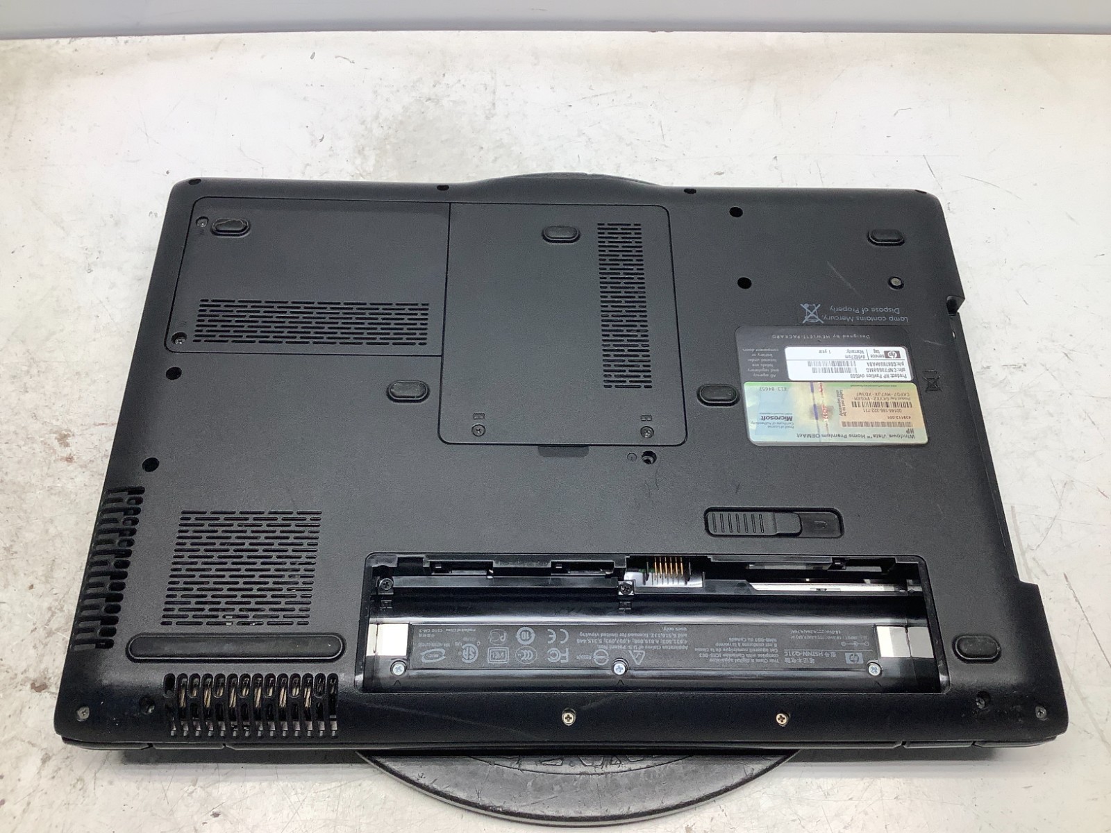 HP Pavilion DV6627OM AMD Turion 64 X2 No RAM NO HDD – For Parts/Repair
