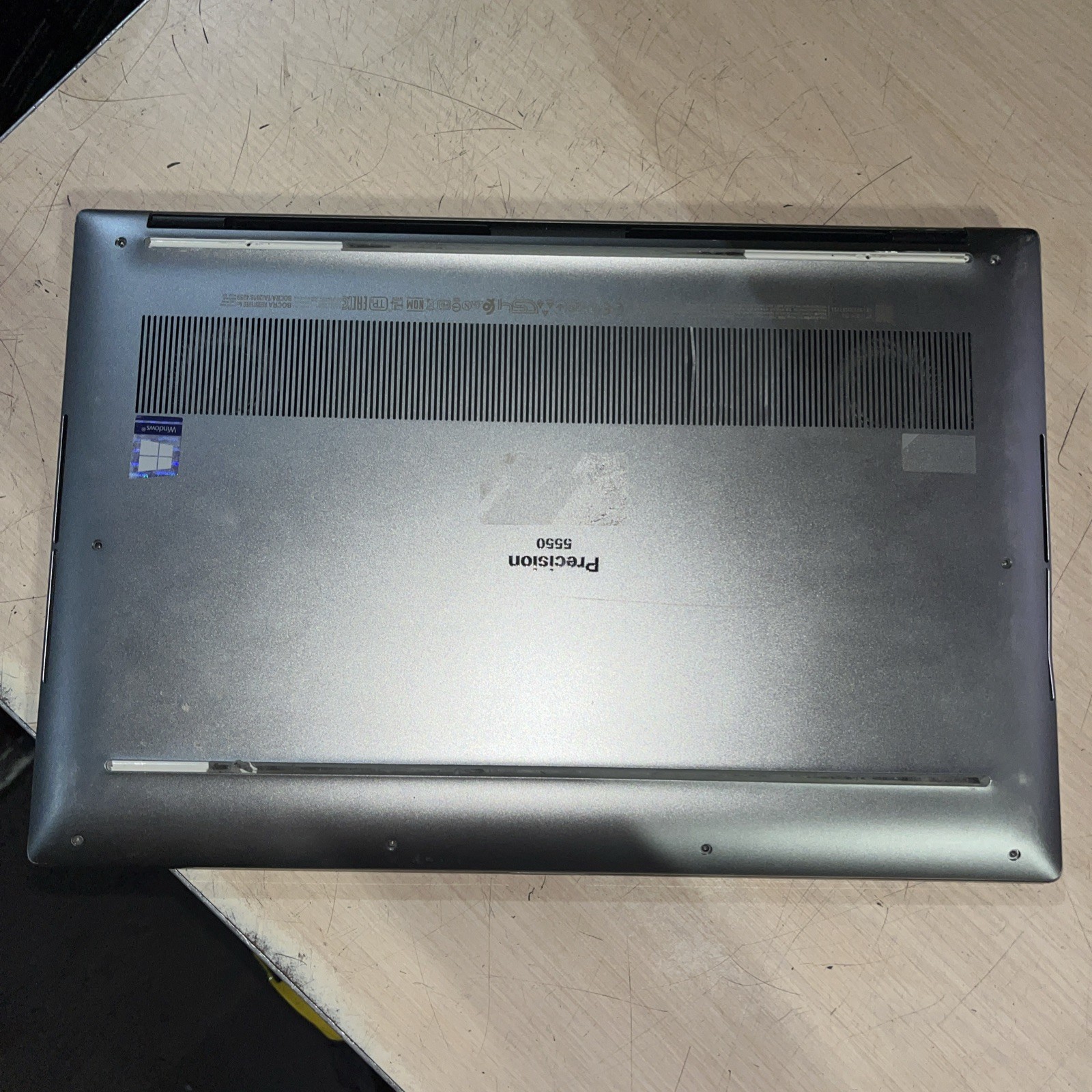 DELL PRECISION 5550 INTEL CORE I7-10850H 8GB RAM NO HD