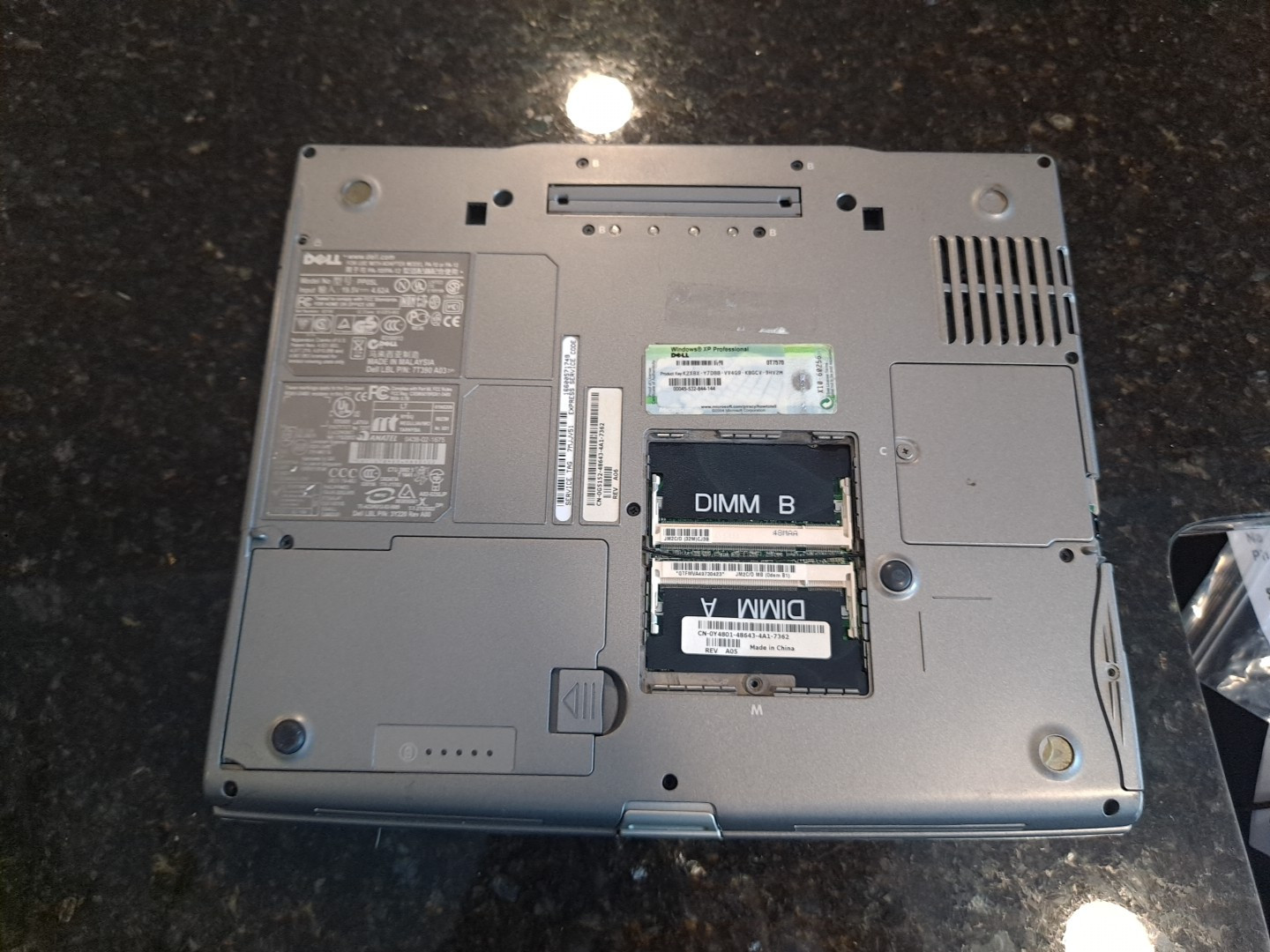 Dell Latitude D600 laptop Untested/Parts/Repair