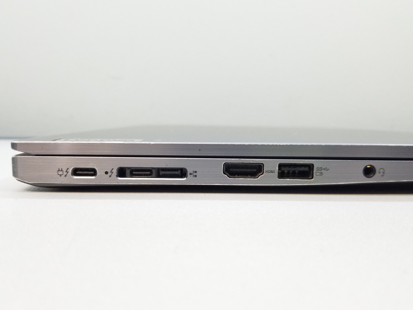 AS-IS Lenovo ThinkPad T14s 14″ i7-1185G7 1.2GHz 16GB 256GB NVMe Iris Xe Ubuntu