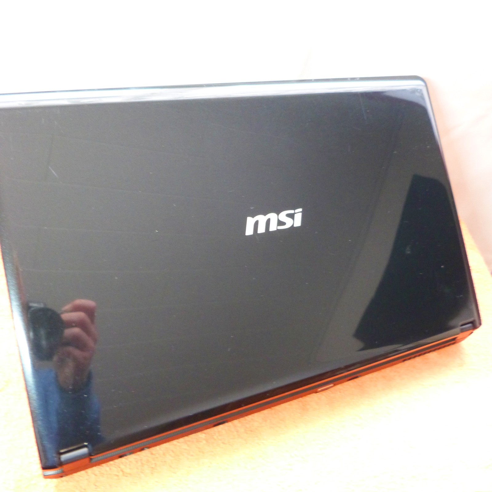 MSI CR700 Multimedia 17″ I SRS SOUND I SSD Windows 10 l GeForce HDMI DVDRW
