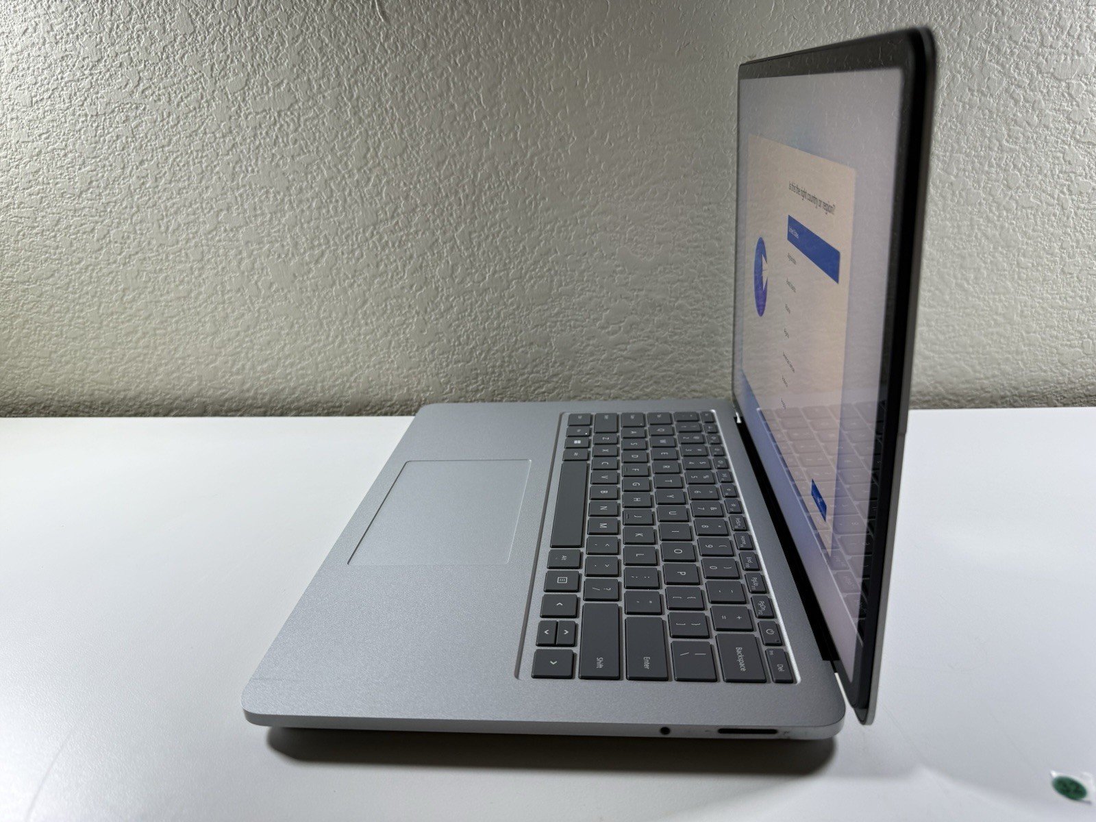 Microsoft Surface Laptop Studio 14 2K TOUCH 3.3GHz i7-11370H 32GB 1TB RTX A2000