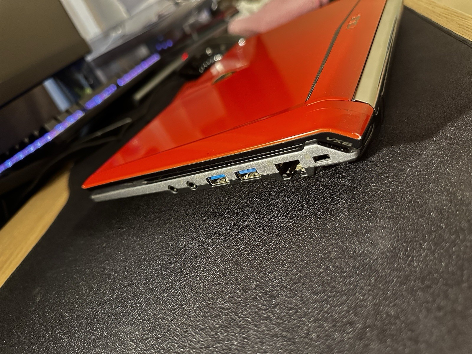 RARE ASUS VX6 Lamborghini Edition Red Laptop Windows 7 12″ Webcam HDMI USB 3.0