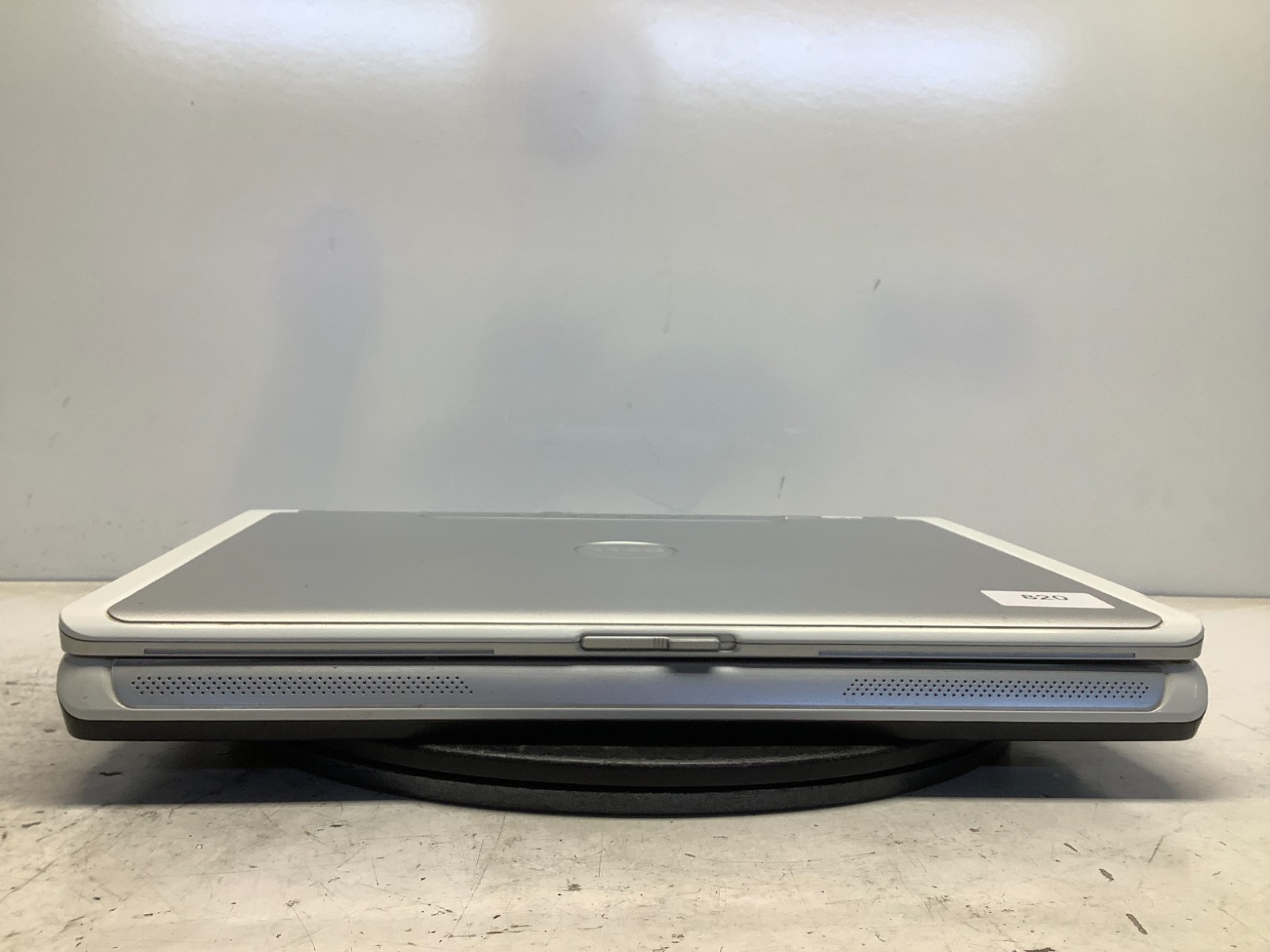 Dell Inspiron 1501 AMD Athlon 64 X2 TK-53 1.7GHz 1 GB NO HDD