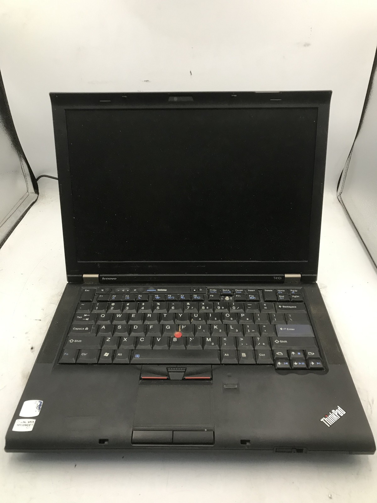 LENOVO THINKPAD T410i – FOR PARTS/NO POWER – INTEL I3 1ST GEN – NO RAM -READ-BB