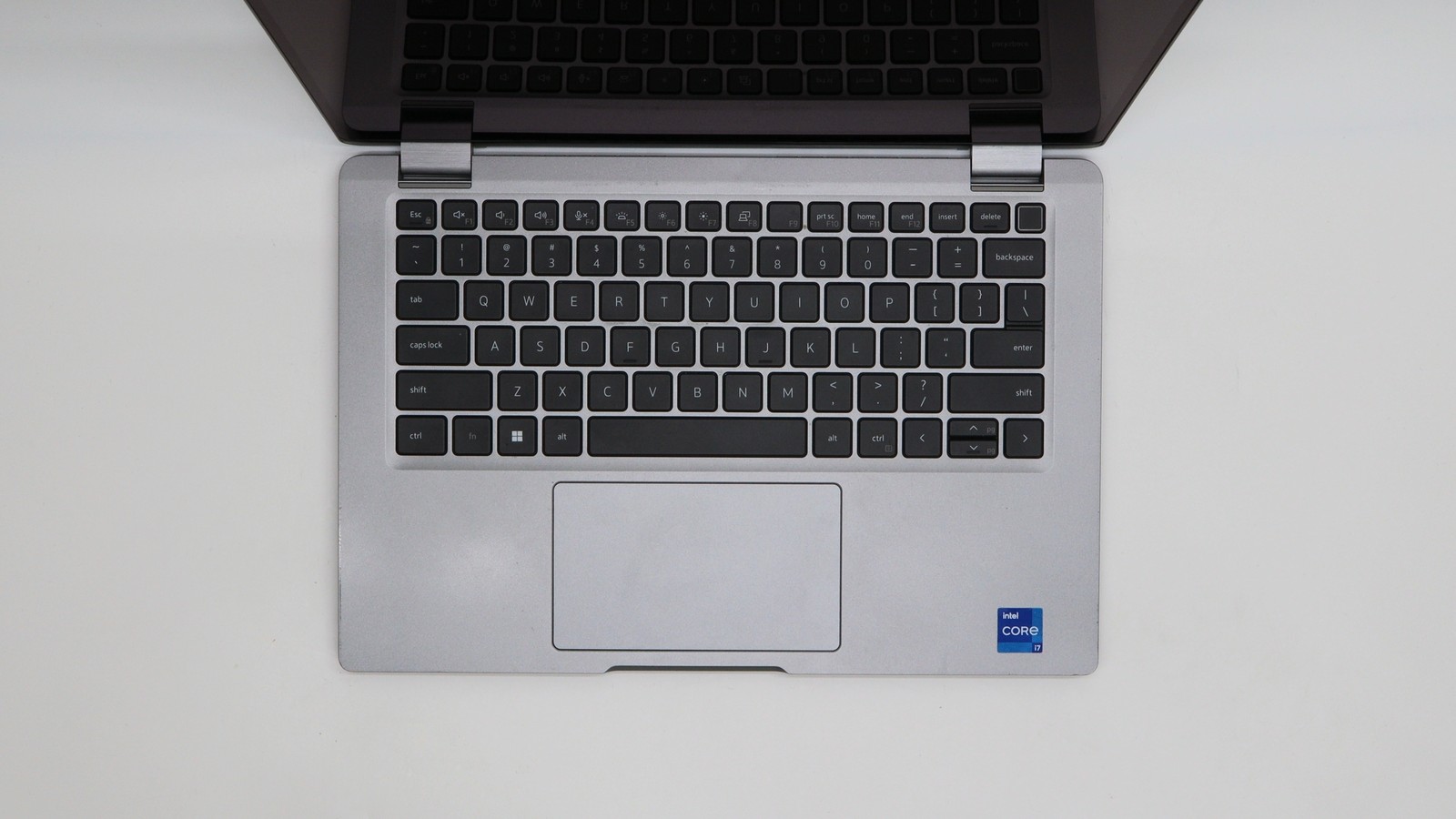 Dell Latitude 5330 13″ i7-1265u 16GB 512GB – Very Good