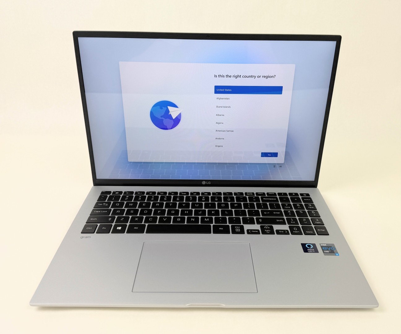LG Gram 16Z90P 16″ 2560×1600 i7-1165G7 16GB 512GB SSD W11H