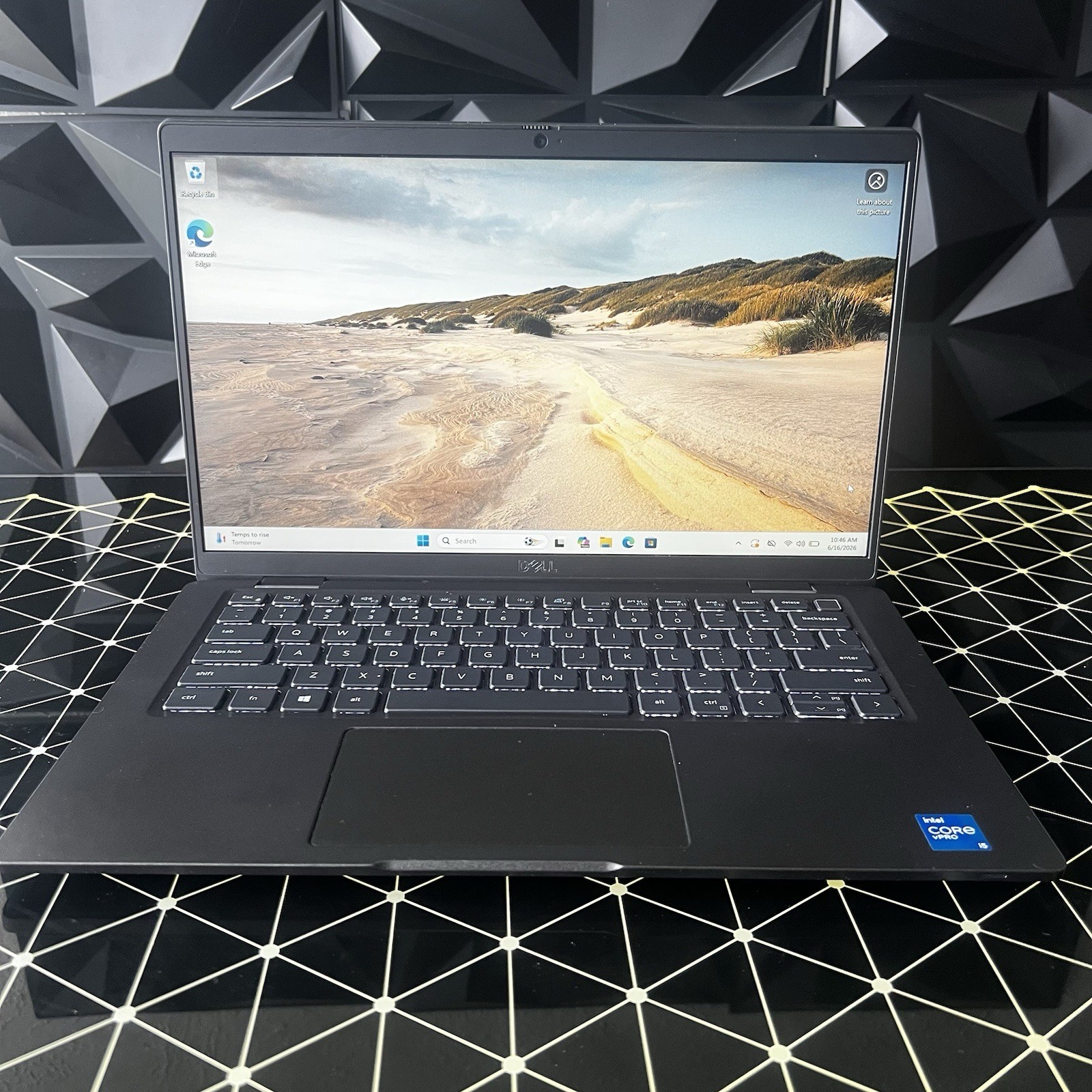 Dell Latitude 7420 14″ (256GB SSD, Intel Core i5 11th Gen., 2.40 GHz, 8GB)…