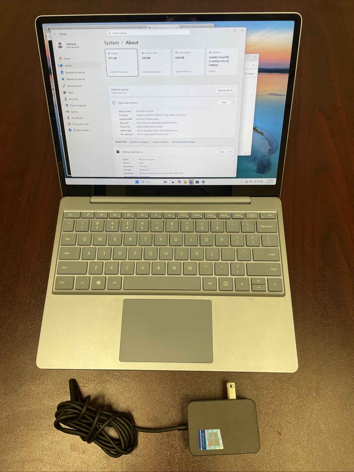 Microsoft Surface Laptop Go 12.4” Touch i5-1035G1 8GB 512GB SSD Win11 model 1943