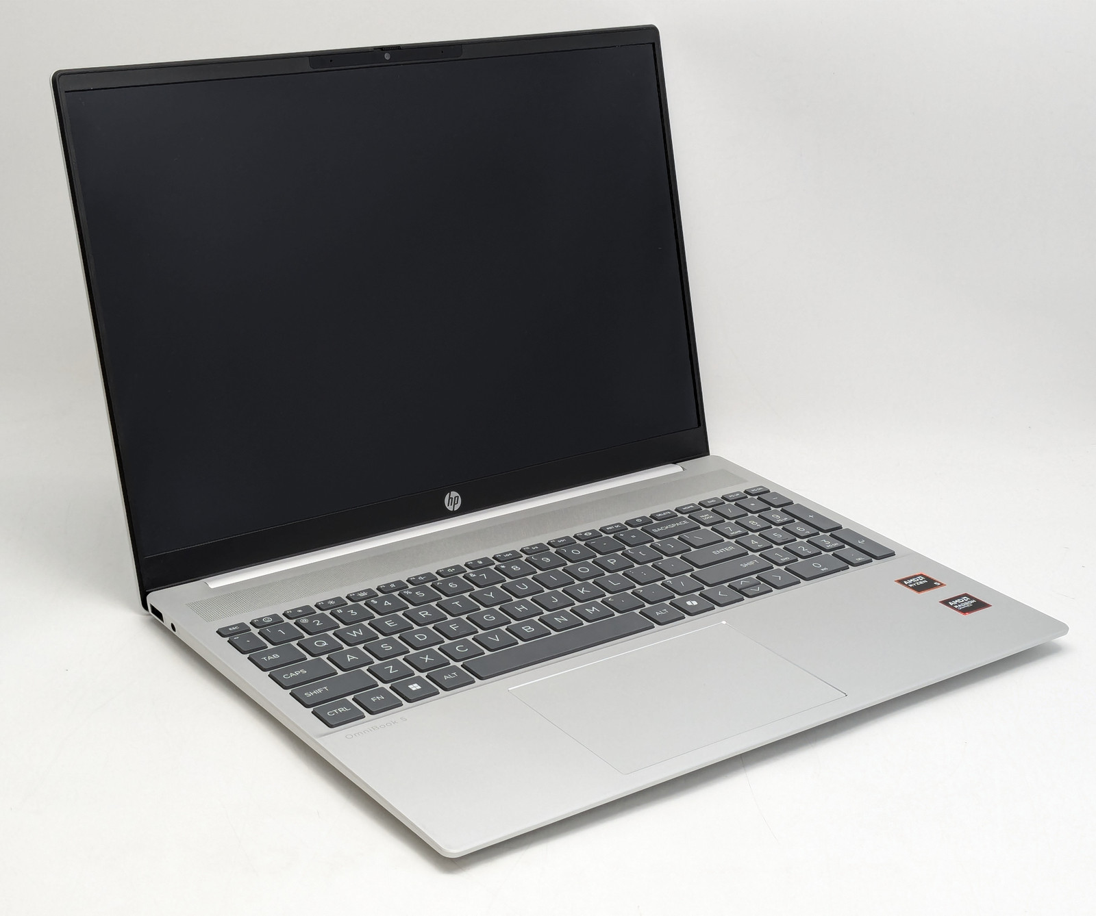 HP OmniBook 5 Laptop 16z-bc100 16″ AMD Ryzen 5 8540U 8GB DDR5 512GB SSD W11H