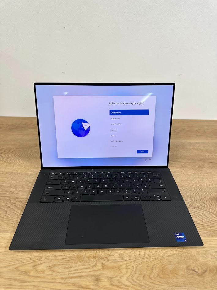 Dell XPS 15-9510, Core i9 11900H, 32GB DDR4, RTX 3050 Ti, 512GB SSD 2020 Touch