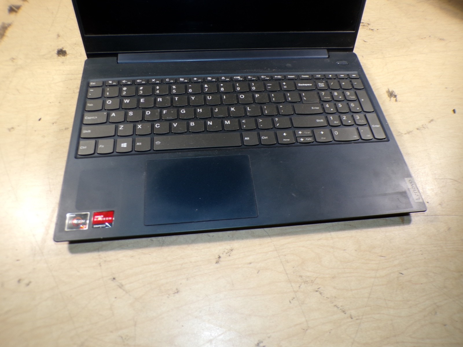 LENOVO IDEAPAD S340 AMD RYZEN 8GB RAM **UNTESTED/ HAS BODY DAMAGE **NO HD
