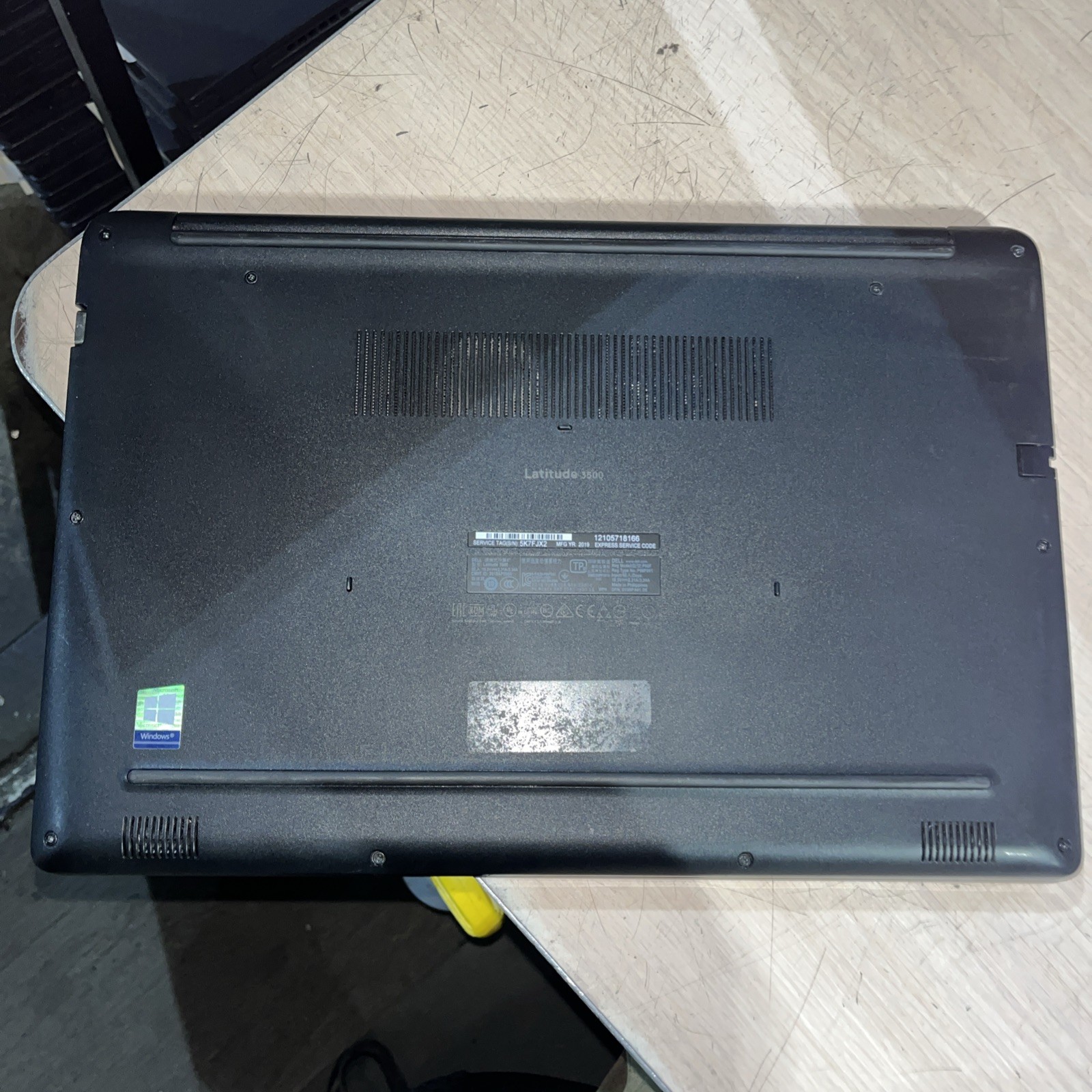 DELL LATITUDE 3500 INTEL CORE I5-8265U 8GB RAM NO HD +