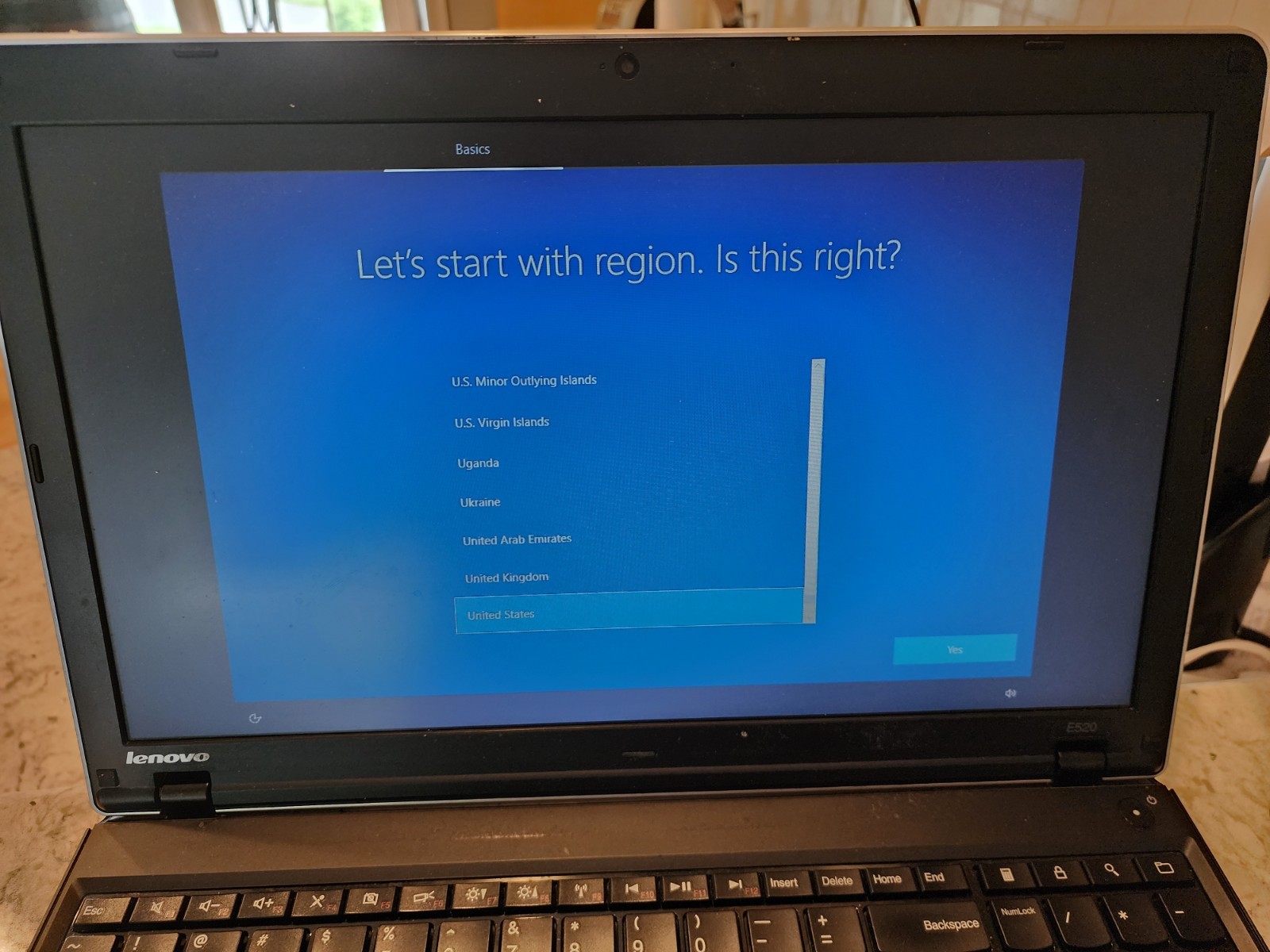 Lenovo ThinkPad Edge E520 15.6″ i5-2430M 8GB 500GB HDD Win10 Pro Black