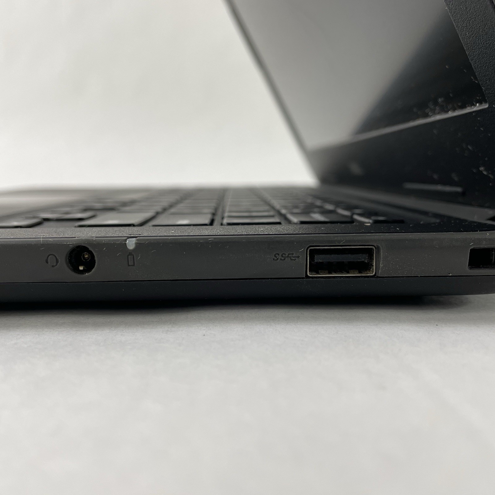 Dell Chromebook 3380 13″ Celeron 3855U 1.60 GHz 4 GB RAM 16 GB HDD No AC