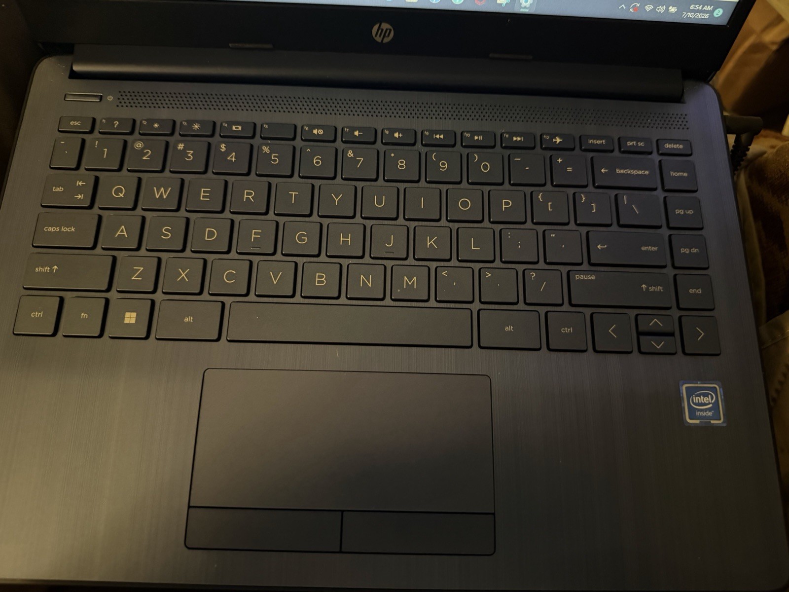 HP 14-cf2111wm 14″ Laptop Blue Intel Processor Windows 11 W/charger EUC