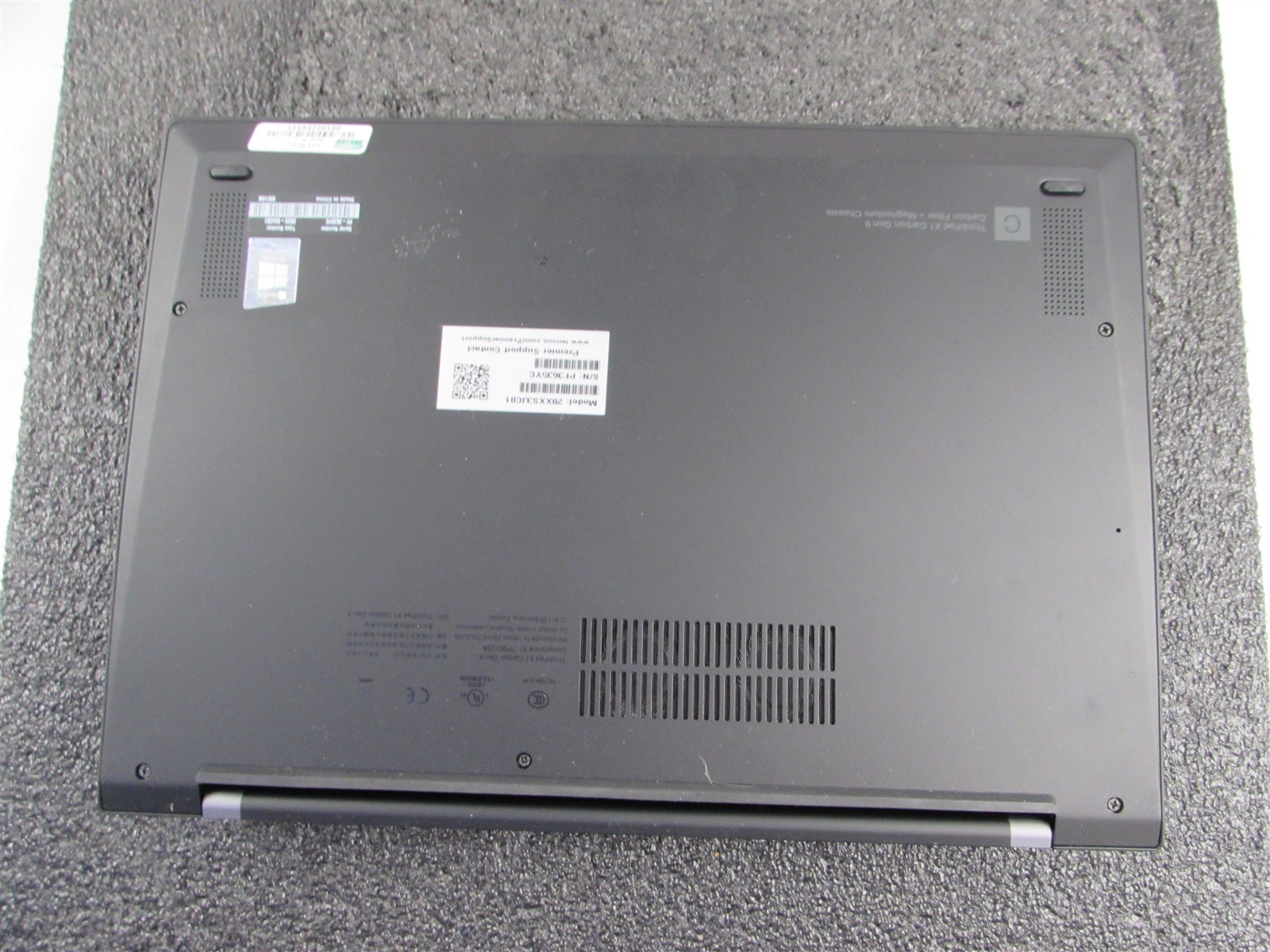 LENOVO THINKPAD X1 CARBON (9TH GEN) CORE I7-1185G7 NO SSD 16GB RAM NO O.S