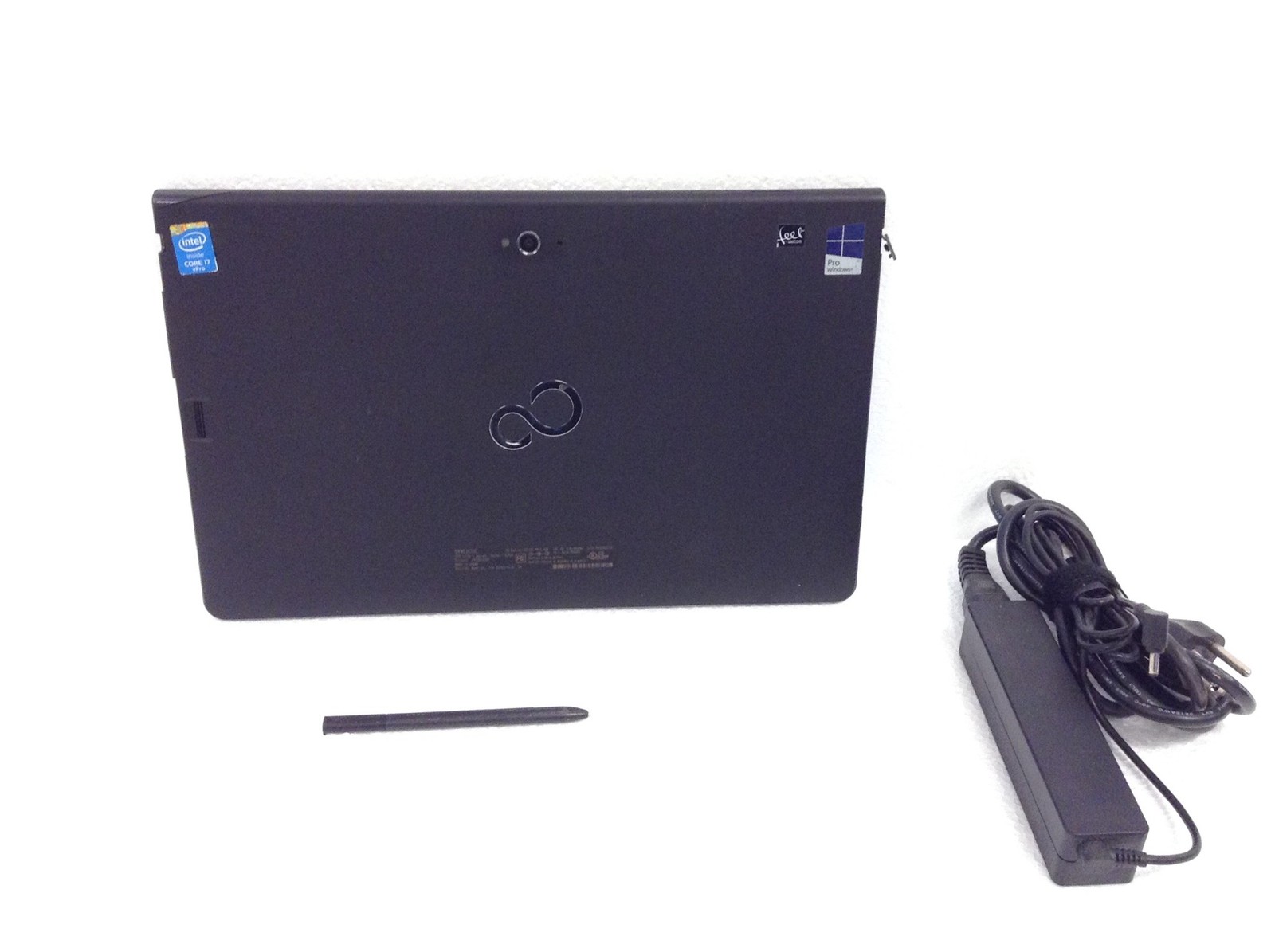 Fujitsu Stylistic Q704 i7-4600U 2.10GHz 12.5″ Touch Tablet 8GB w/Stylus, No SSD