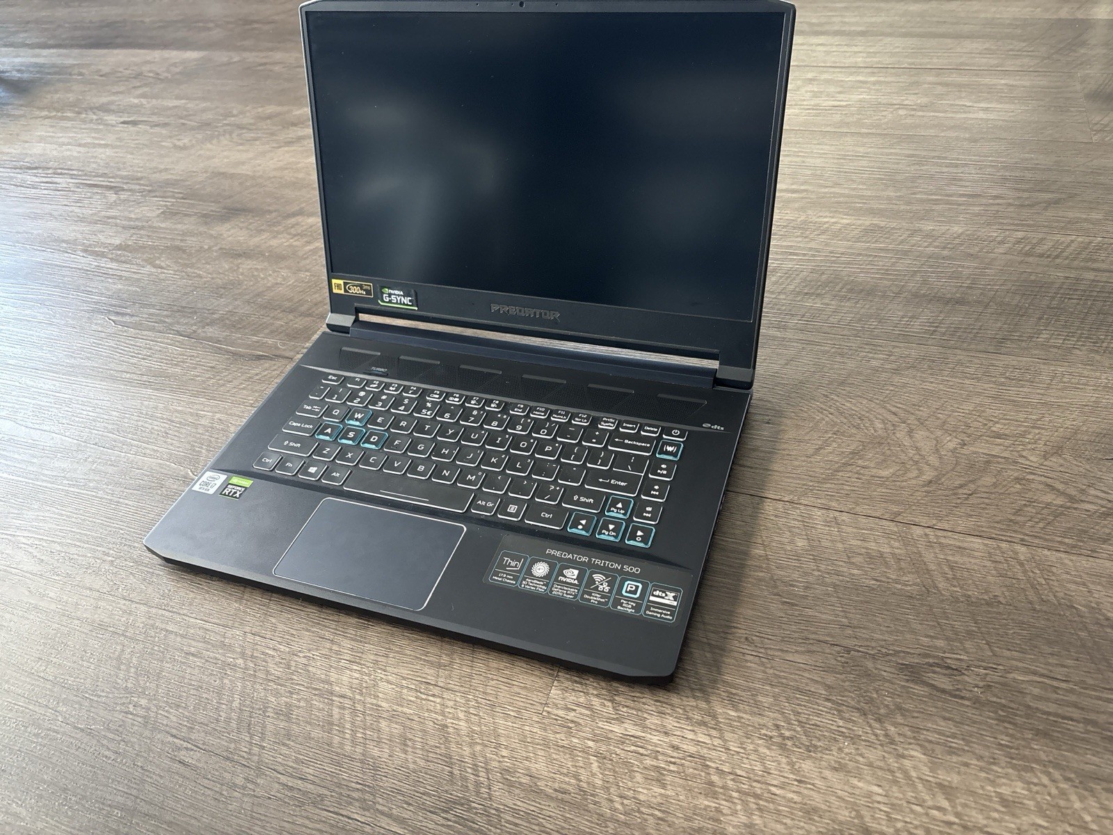 Acer Predator Triton 500 PT515-52-73L3 15.6″ (512GB SSD, Intel Core i7 10th…