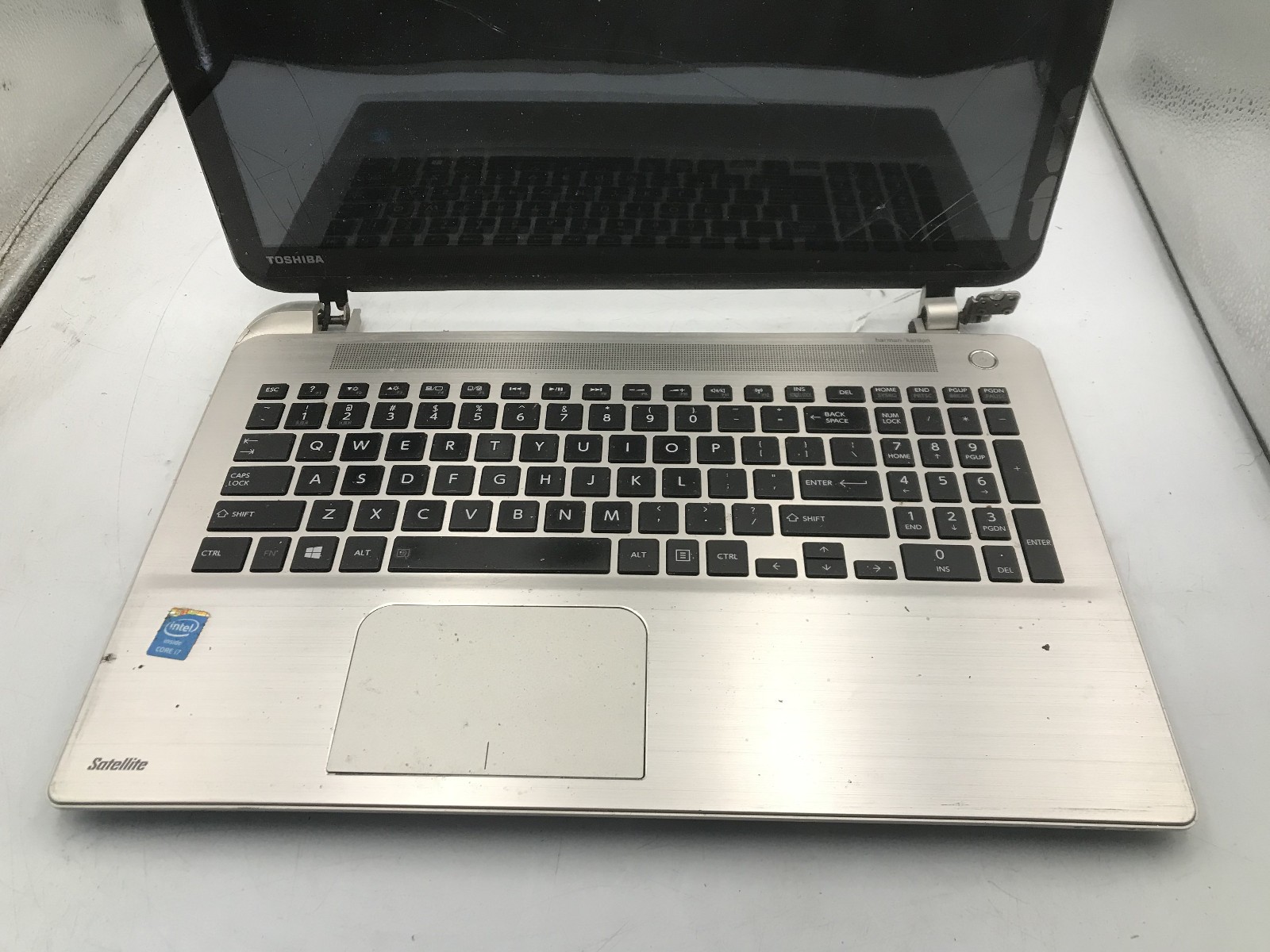 TOSHIBA SATELLITE L50-B – FOR PARTS/REPAIR – INTEL I7 4TH GEN – NO RAM -READ- BB