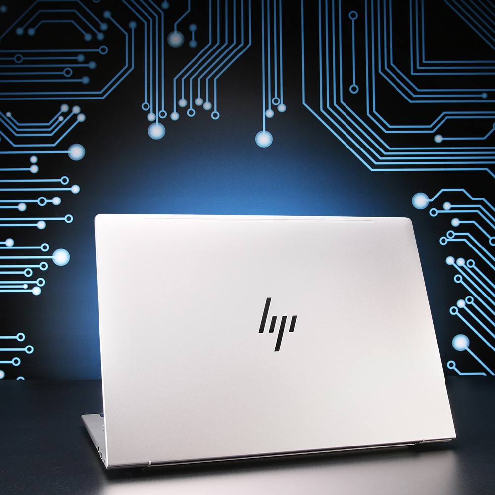 HP EliteBook 6 G1i 14″ // Intel Core Ultra 5 235U, 32GB RAM, 512GB SSD