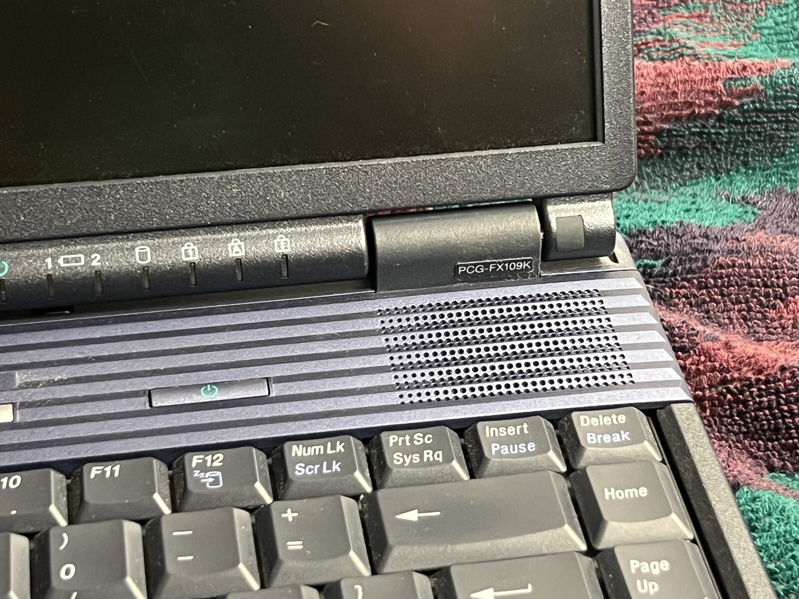 Sony PCG-FX109K Laptop Vintage Pentium III