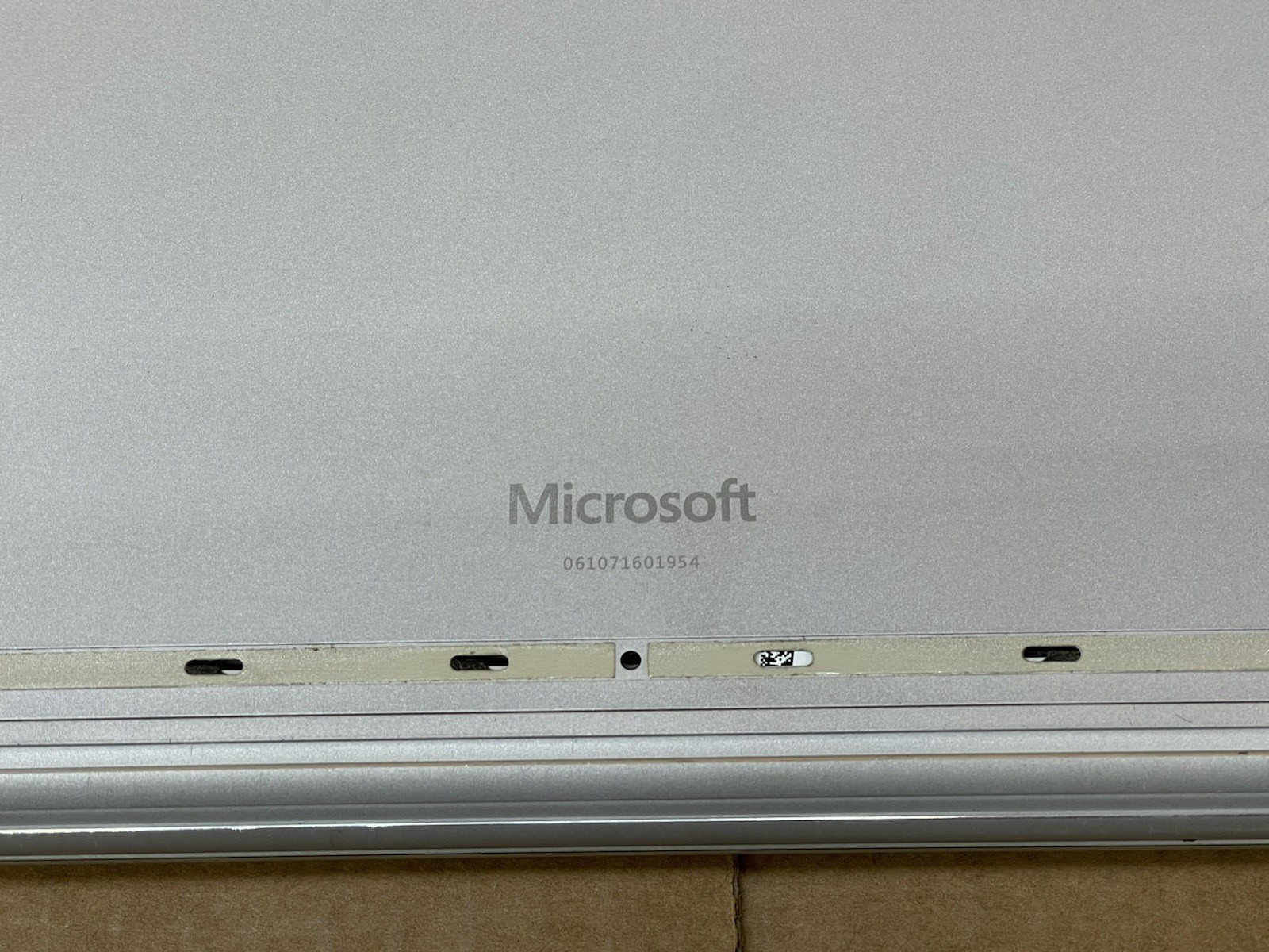 Microsoft Surface Book 3 i5-1035G7@1.20GHz 8GB RAM 256SSD Windows 11 *READ*