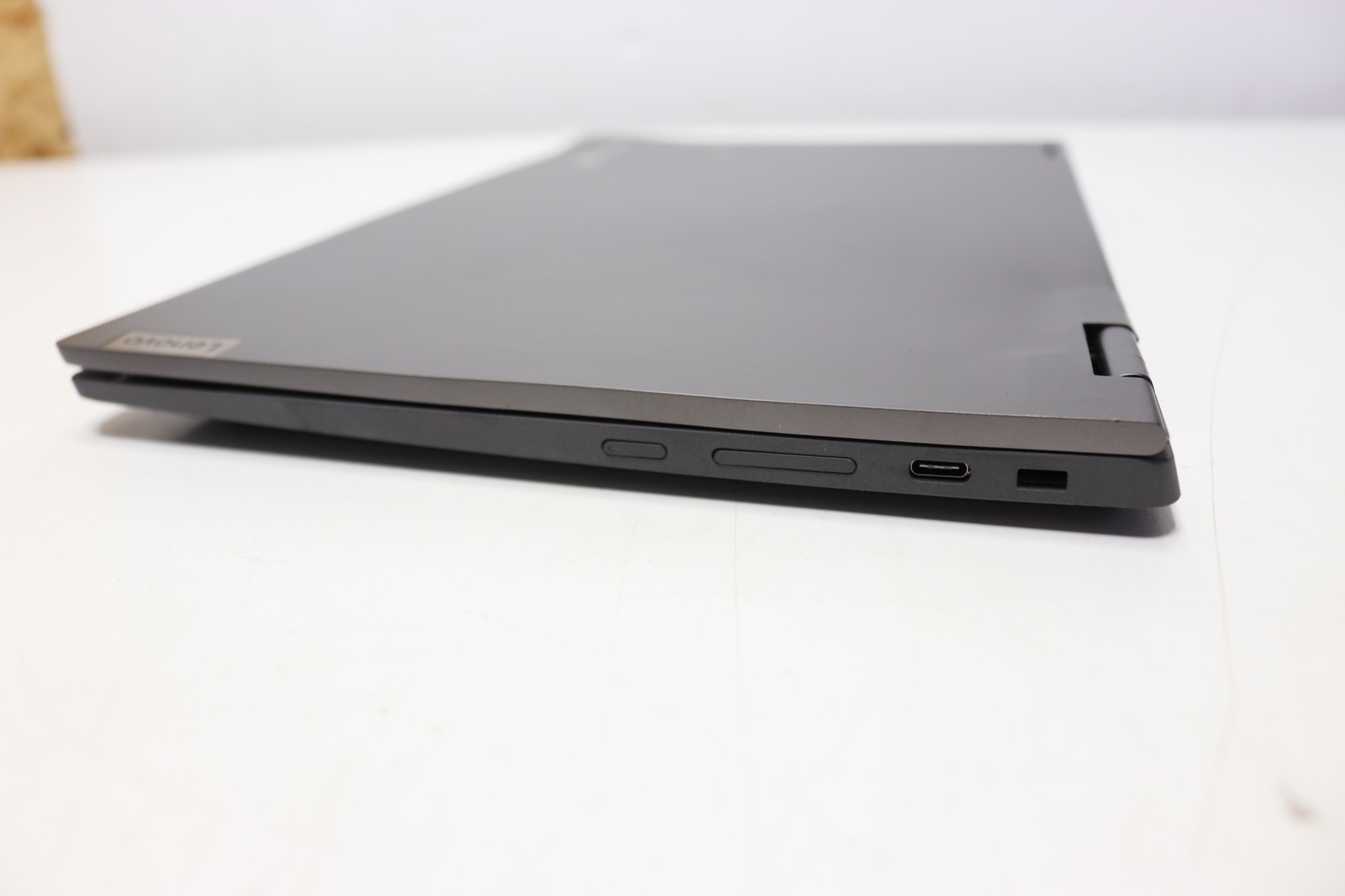 Lenovo IdeaPad Flex 5 CB 13IML05 Chromebook Laptop AS-IS Powers