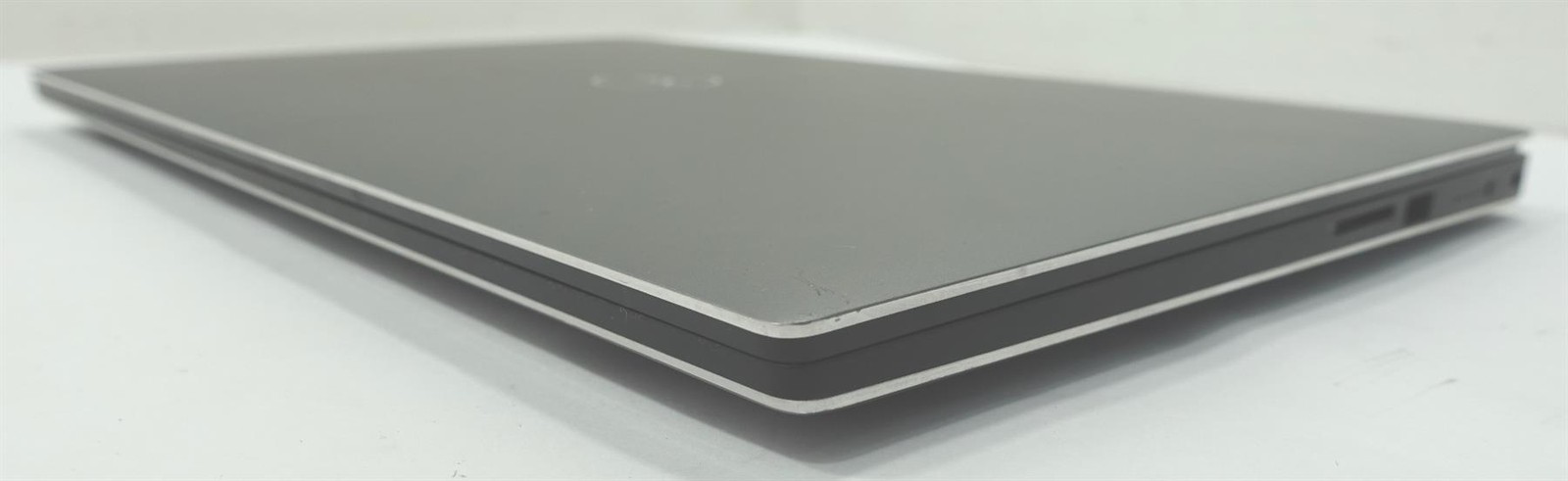 Dell Precision 5540 15.6″ Core i7-9850H 2.60GHz 16GB 512GB SSD Laptop