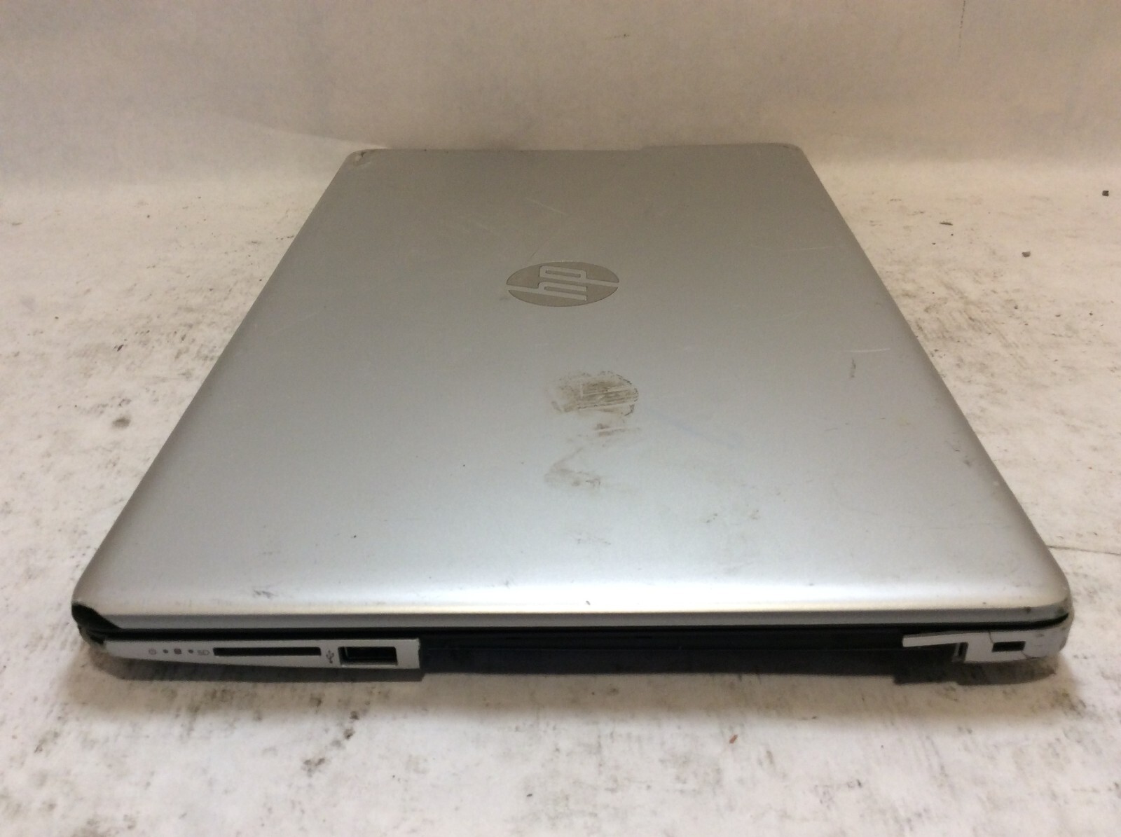 HP Notebook 15-db0031nr Laptop 15″ AMD A9 DAMAGED – DEAD SCREEN -PP