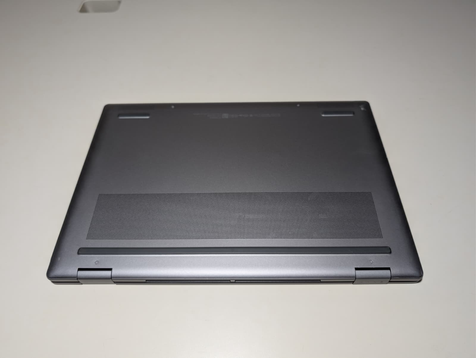 HP Envy X360 2-in-1 16-ad W/ Dock | Ryzen 7 8840HS 16GB RAM 512GB SSD | FHD+
