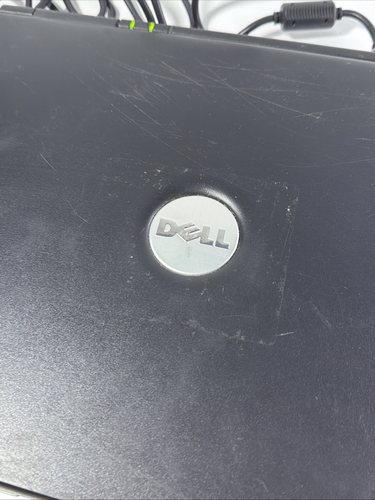 Dell Latitude C840 Windows XP Laptop 15″ Penitum 4, 1400×1050 HD LCD, Floppy, CD