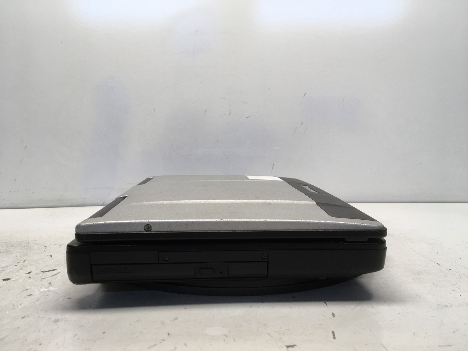 Panasonic CF-53 Intel i5-3320M 2.6GHz 8 GB NO HDD No Batt