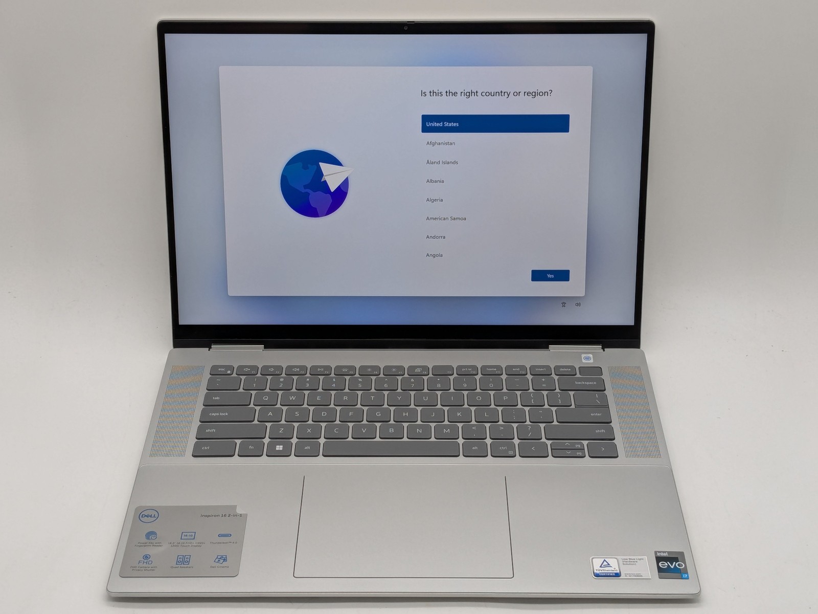 Dell Inspiron 16 7620 2-in-1 16″ FHD+ Touch I7-1260P 512GB SSD 16GB W11 Webcam
