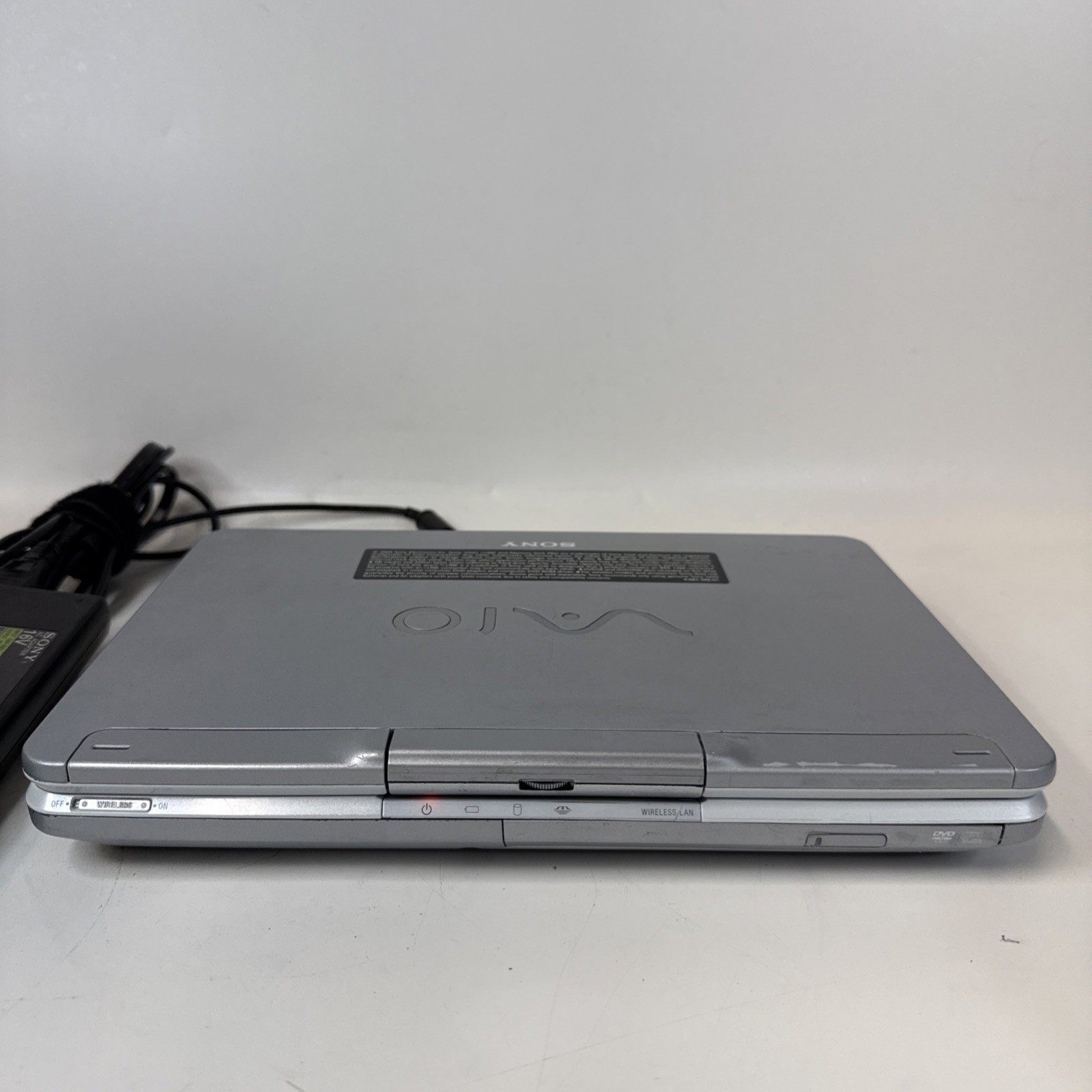 Sony VAIO PCG-TR3A 10.5″ Pentium M 1GHz 512 Ram 40GB Windows XP Rare Collector