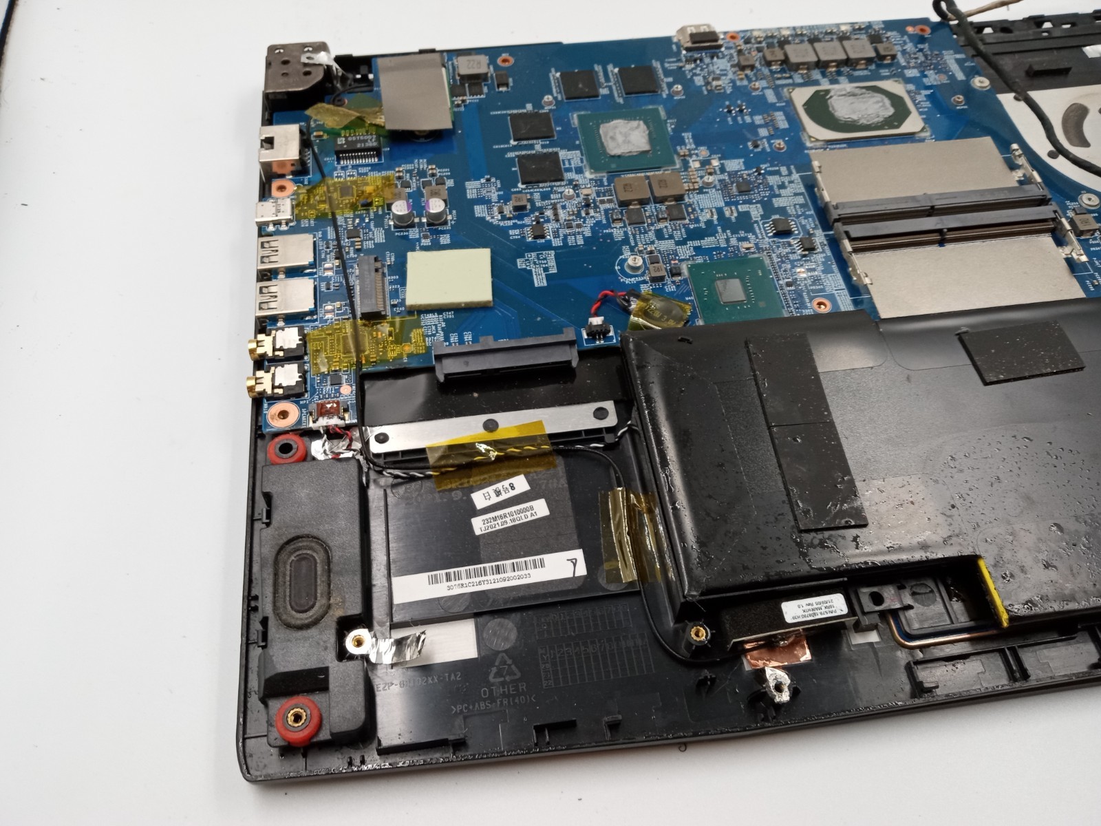 MSI GF53 Thin 10SC 15.6″ Laptop Intel i5-10300H Nvidia GTX 1650 – PARTS – READ!