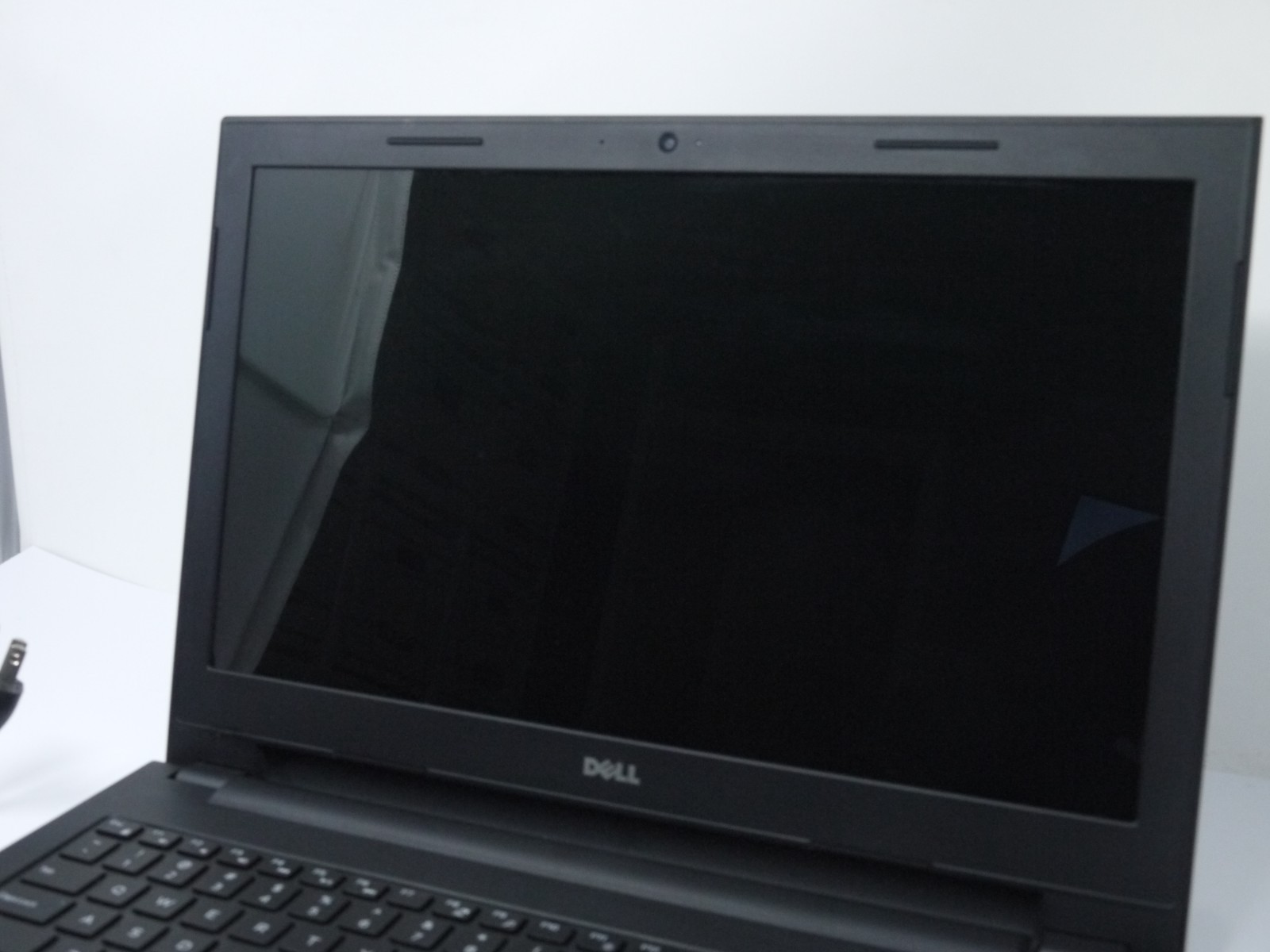 Dell Inspiron 3541 15.6″ Laptop – AMD A6-6310 / 4GB / 500GB HDD – New Battery