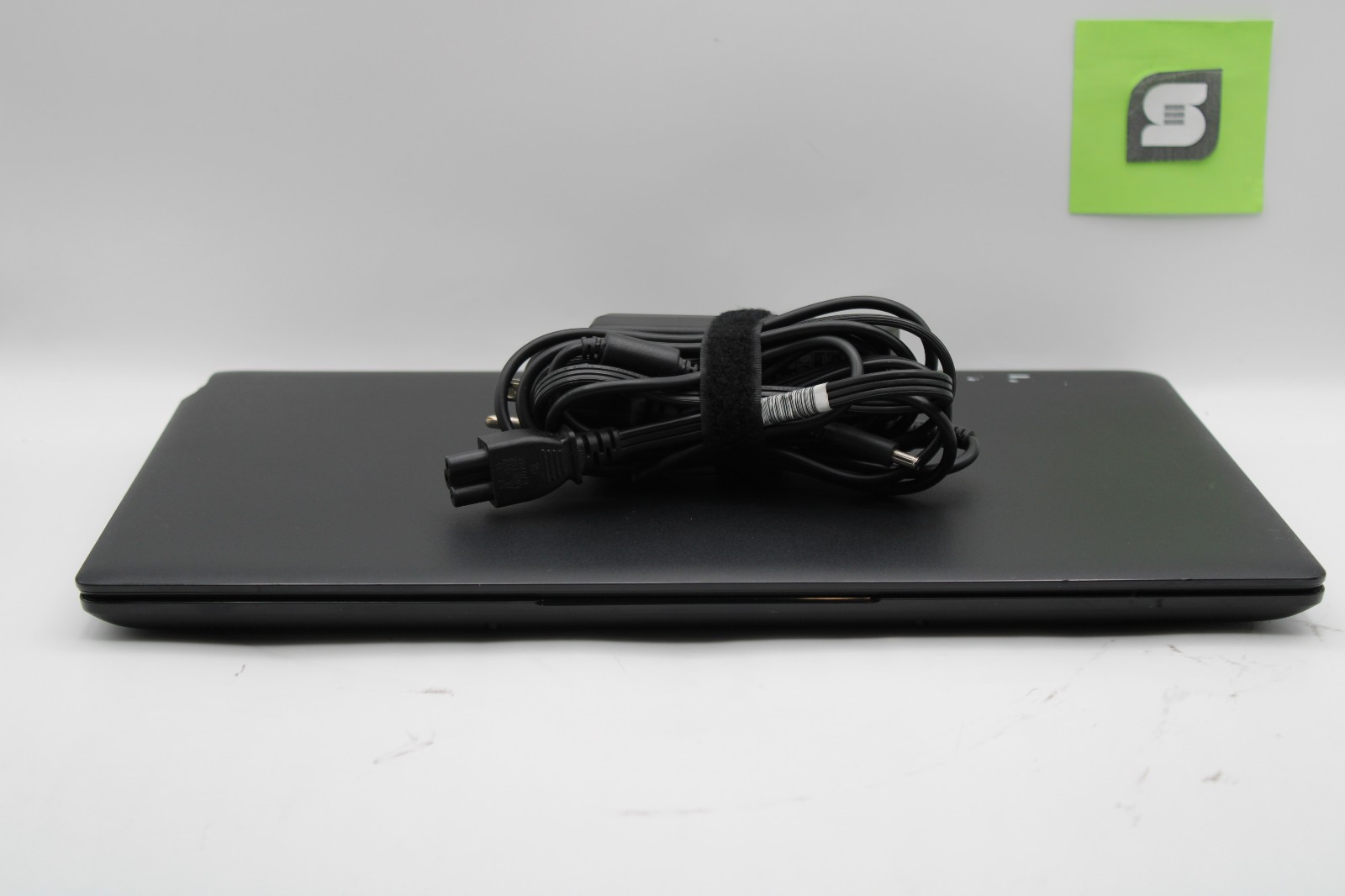 Dell Latitude 3500 i7-8565U @ 1.8 GHz 16GB RAM 256GB SSD No OS *READ