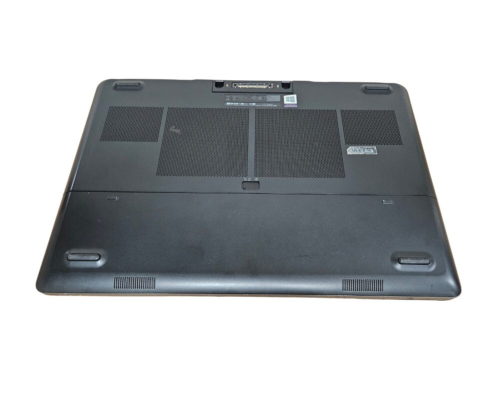 Dell Precision 7720 17″ Laptop i7-6820HQ 2.7GHz 16GB RAM 512GB SSD Quadro P4000