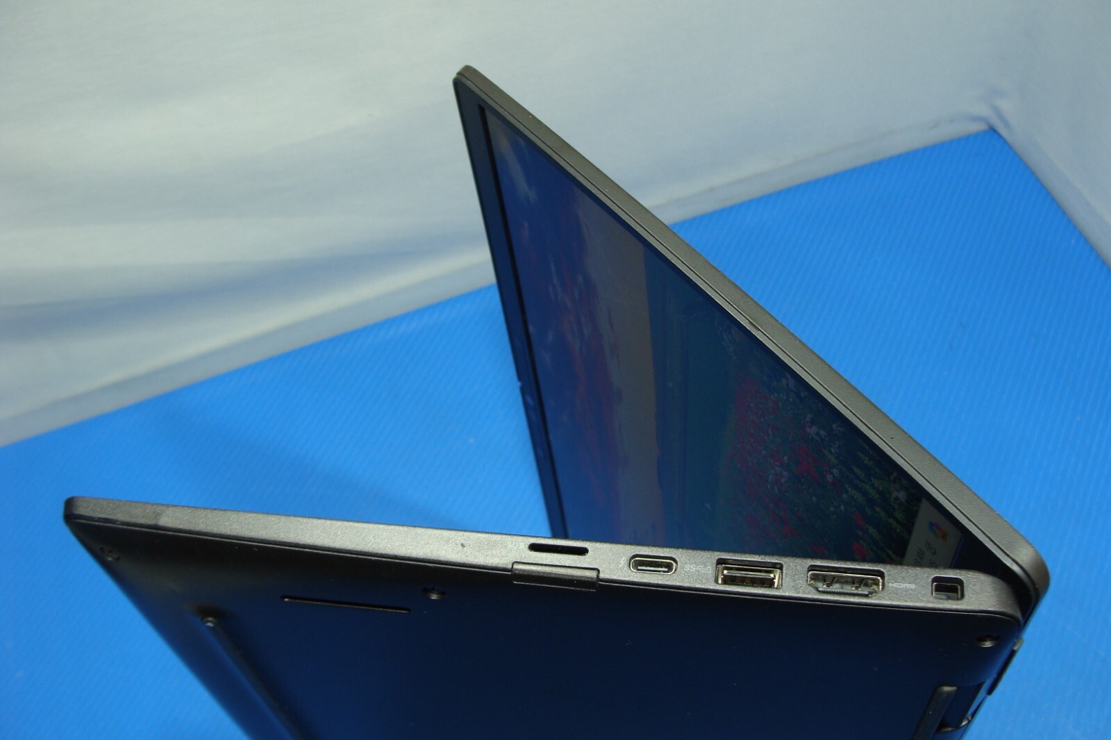 Dell Latitude 7420 14″FHD i7-1185G7 3Gh 16GB 256GB SSD Windows 11 Pro +Charger