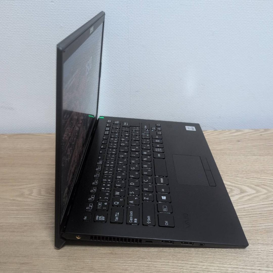 VAIO Pro PK Core i5-1035G 8GB SSD 256GB 14in Used Notebook Computer