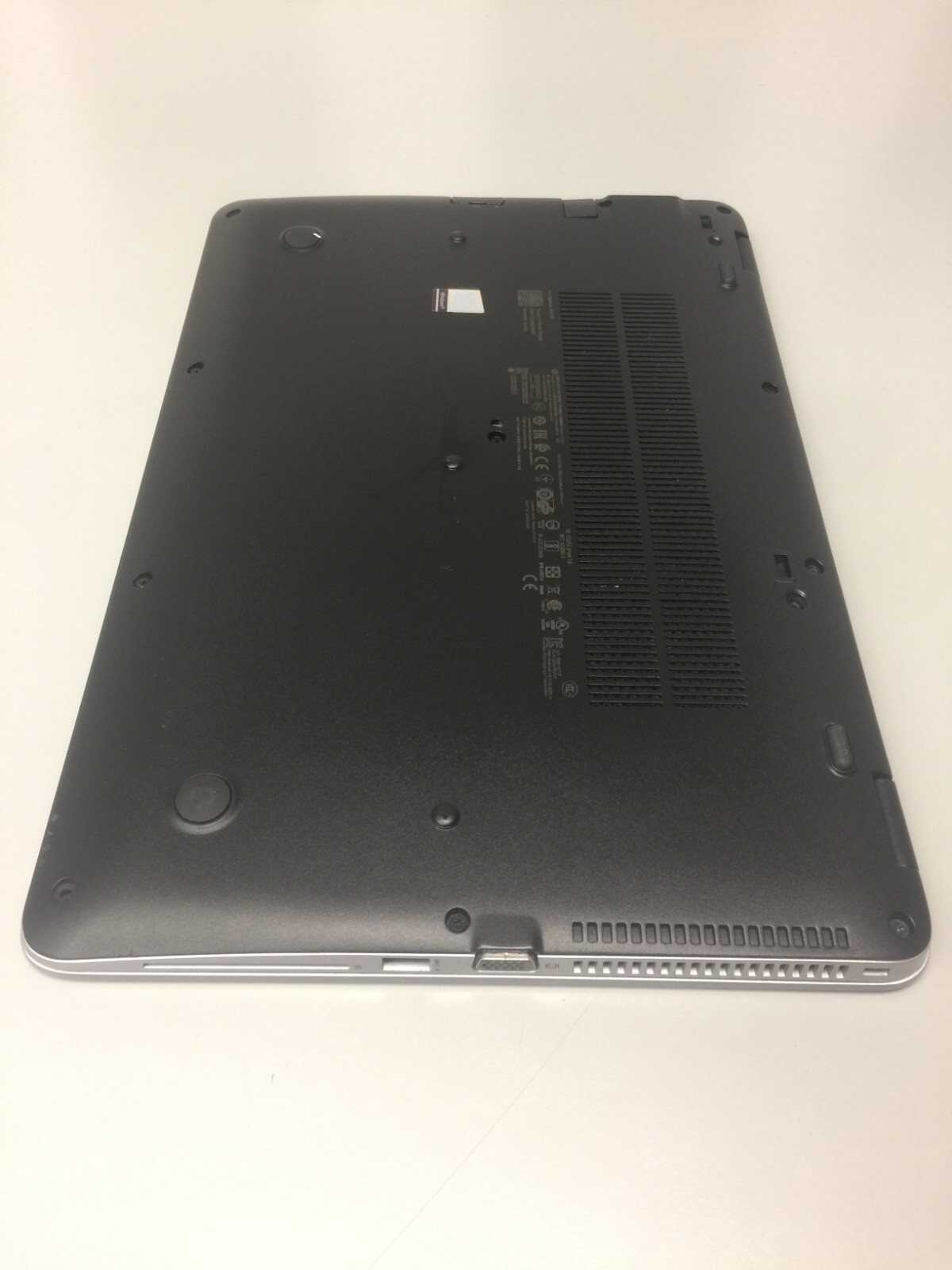 HP EliteBook 850 G3 15.6″ 480 GB SSD Core i5 6th gen 2.30GHz 16 GB RAM